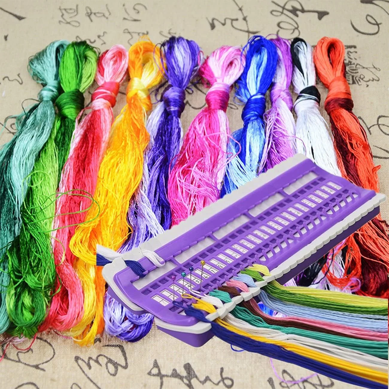 نظم دهنده نخ، نظم دهنده نخ کوک صلیبی، نگهدارنده نخ تخصصی، ابزار خط ردیفی نظم دهنده نخ دندان، لوازم جانبی خیاطی کوک صلیبی (بنفش) نظم دهنده نخ، نظم دهنده نخ کوک صلیبی، نگهدارنده نخ تخصصی، ابزار خط ردیفی نظم دهنده نخ دندان، لوازم جانبی خیاطی کوک صلیبی (بنفش)