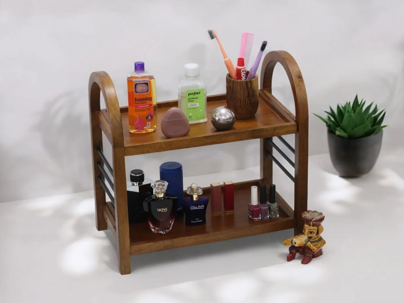 قفسه چوبی نظم دهنده خانه و آشپزخانه وستا هومز / قفسه های ذخیره سازی / قفسه ادویه / نظم دهنده برای دفتر، اتاق خواب | 45.72x 26.92x 45.72 سانتی متر | چوب انبه و آهن | دست ساز در هند قفسه چوبی نظم دهنده خانه و آشپزخانه وستا هومز / قفسه های ذخیره سازی / قفسه ادویه / نظم دهنده برای دفتر، اتاق خواب | 45.72x 26.92x 45.72 سانتی متر | چوب انبه و آهن | دست ساز در هند