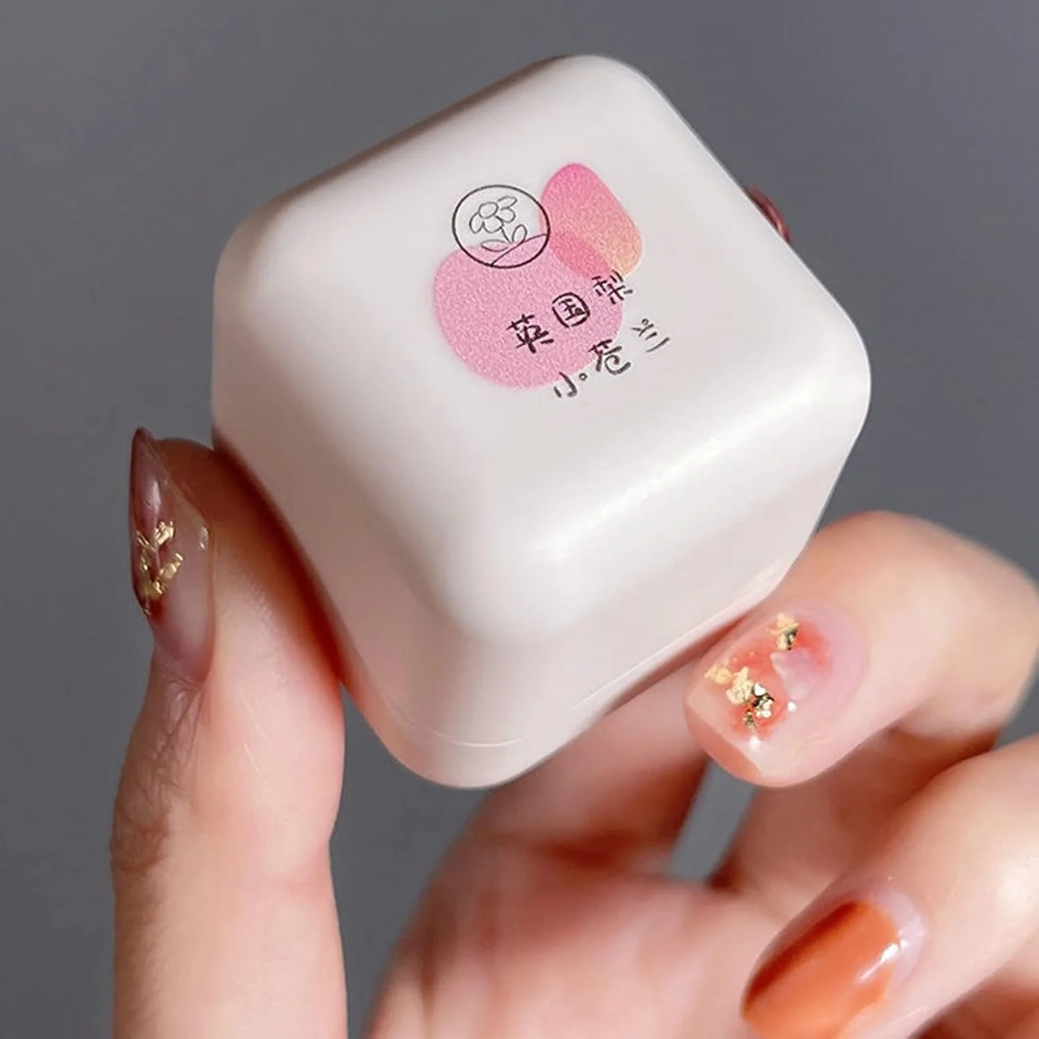 عطر جامد، 3 عدد مینی بالم جامد قابل حمل، عطر طبیعی ماندگار، خوشبو کننده جامد مسافرتی، ست عطر جامد ظریف و ماندگار برای زنان و دختران عطر جامد، 3 عدد مینی بالم جامد قابل حمل، عطر طبیعی ماندگار، خوشبو کننده جامد مسافرتی، ست عطر جامد ظریف و ماندگار برای زنان و دختران