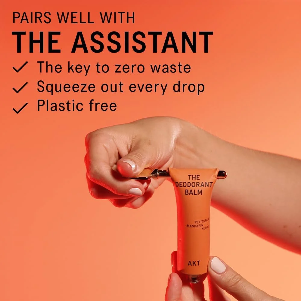 AKT، بالم دئودورانت. دئودورانت طبیعی چند منظوره و برنده جایزه. بدون پلاستیک. بدون جنسیت. بدون آلومینیوم. 100% موثر — هر تیوب تا 3 ماه دوام می آورد. SC.03 THE ONSEN. 50ml AKT، بالم دئودورانت. دئودورانت طبیعی چند منظوره و برنده جایزه. بدون پلاستیک. بدون جنسیت. بدون آلومینیوم. 100% موثر — هر تیوب تا 3 ماه دوام می آورد. SC.03 THE ONSEN. 50ml