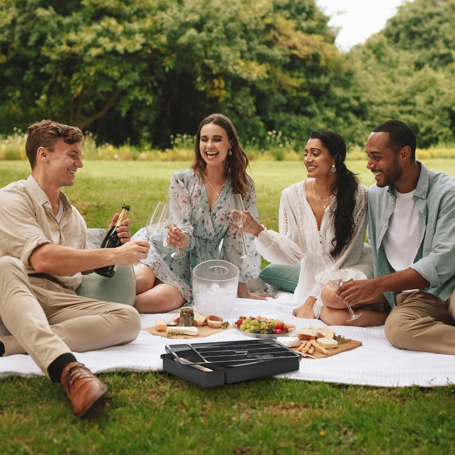 جا قاشقی درب دار Lifewit، سینی پوشیده برای کشو و روی کابینت آشپزخانه، جعبه نگهداری قاشق، چنگال و چاقو، 5 محفظه، مشکی جا قاشقی درب دار Lifewit، سینی پوشیده برای کشو و روی کابینت آشپزخانه، جعبه نگهداری قاشق، چنگال و چاقو، 5 محفظه، مشکی