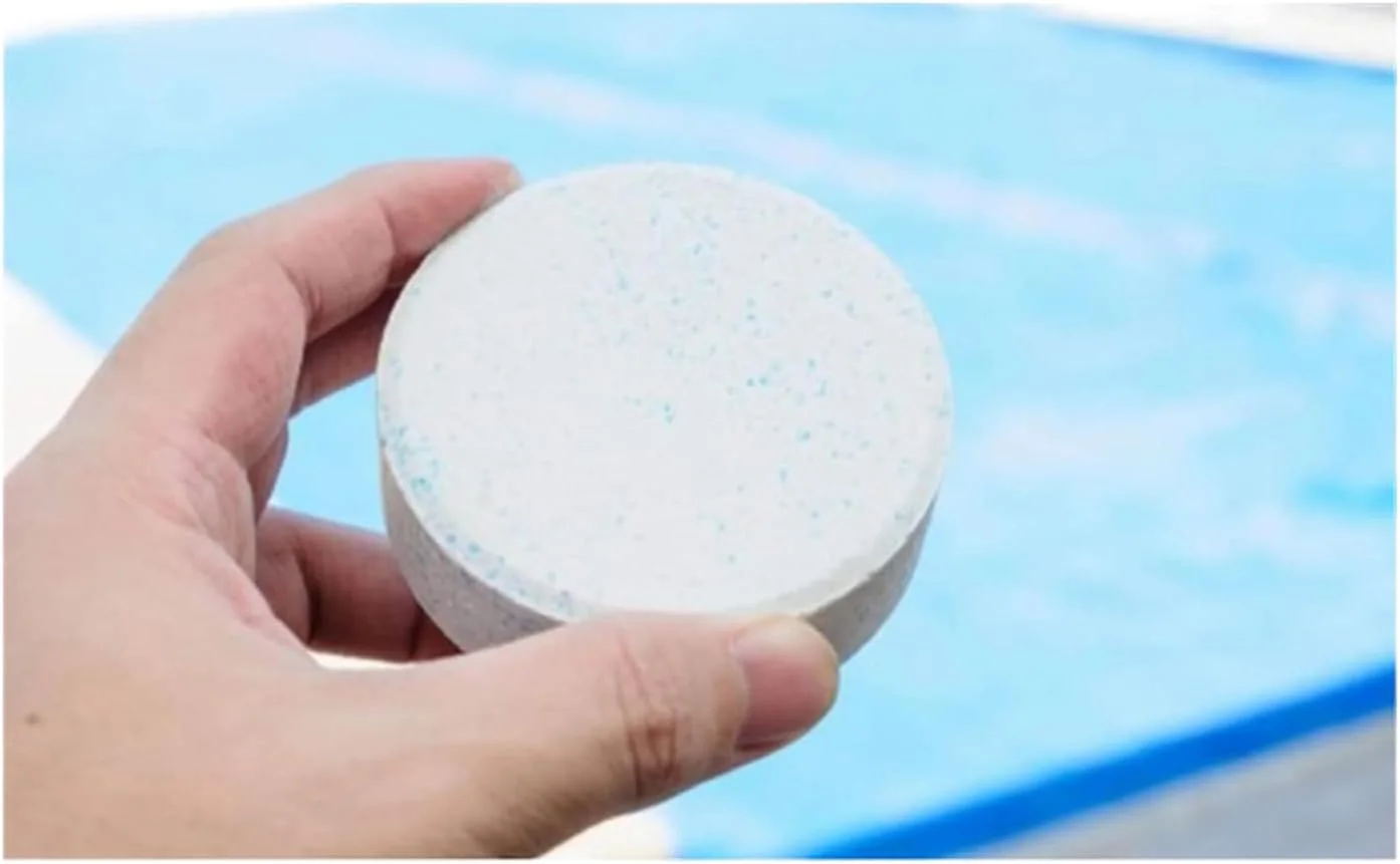 قرص کلر آهسته حل شونده بلوکوا 1 کیلوگرم، ضدعفونی کننده آب استخر و اسپا، درمان باکتری و جلبک با محافظت در برابر نور خورشید/UV، Tcca 3 اینچ 200 گرم X 5 عدد، ساخت اتحادیه اروپا (3 قوطی (15 قرص))