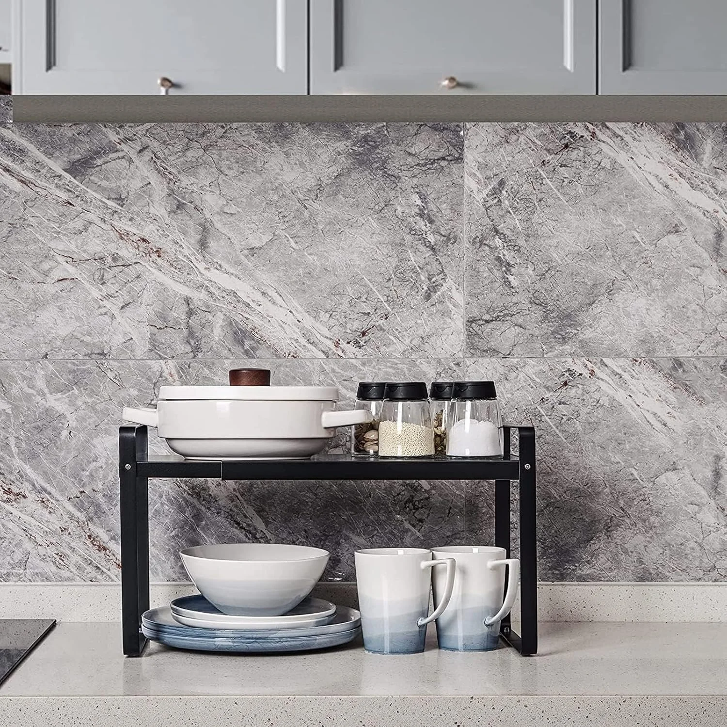 ارگانایزر رومیزی آشپزخانه Diylove، قفسه ذخیره سازی دو طبقه قابل گسترش با ساختار پایدار و مقاوم، قفسه کابینت رومیزی برای سازماندهی بطری ادویه و شیشه (مشکی) ارگانایزر رومیزی آشپزخانه Diylove، قفسه ذخیره سازی دو طبقه قابل گسترش با ساختار پایدار و مقاوم، قفسه کابینت رومیزی برای سازماندهی بطری ادویه و شیشه (مشکی)