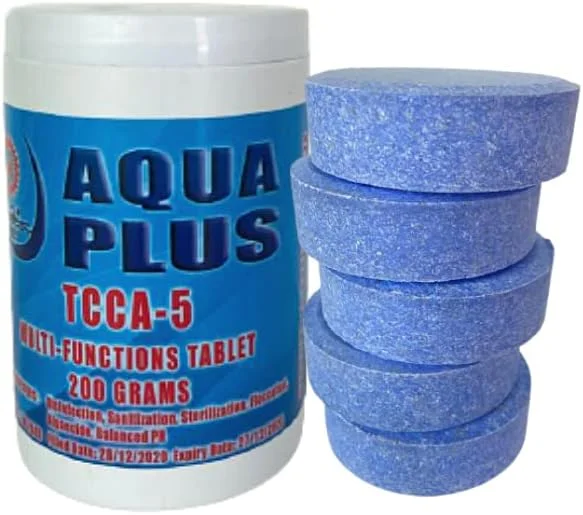 قرص کلر آکوا پلاس 1 کیلوگرمی TCCA-5 چند منظوره به همراه کیت تست شیمیایی آب (برای تست کلر و PH) مناسب برای استخر، وان آب گرم، فواره و ضدعفونی آب اسپا