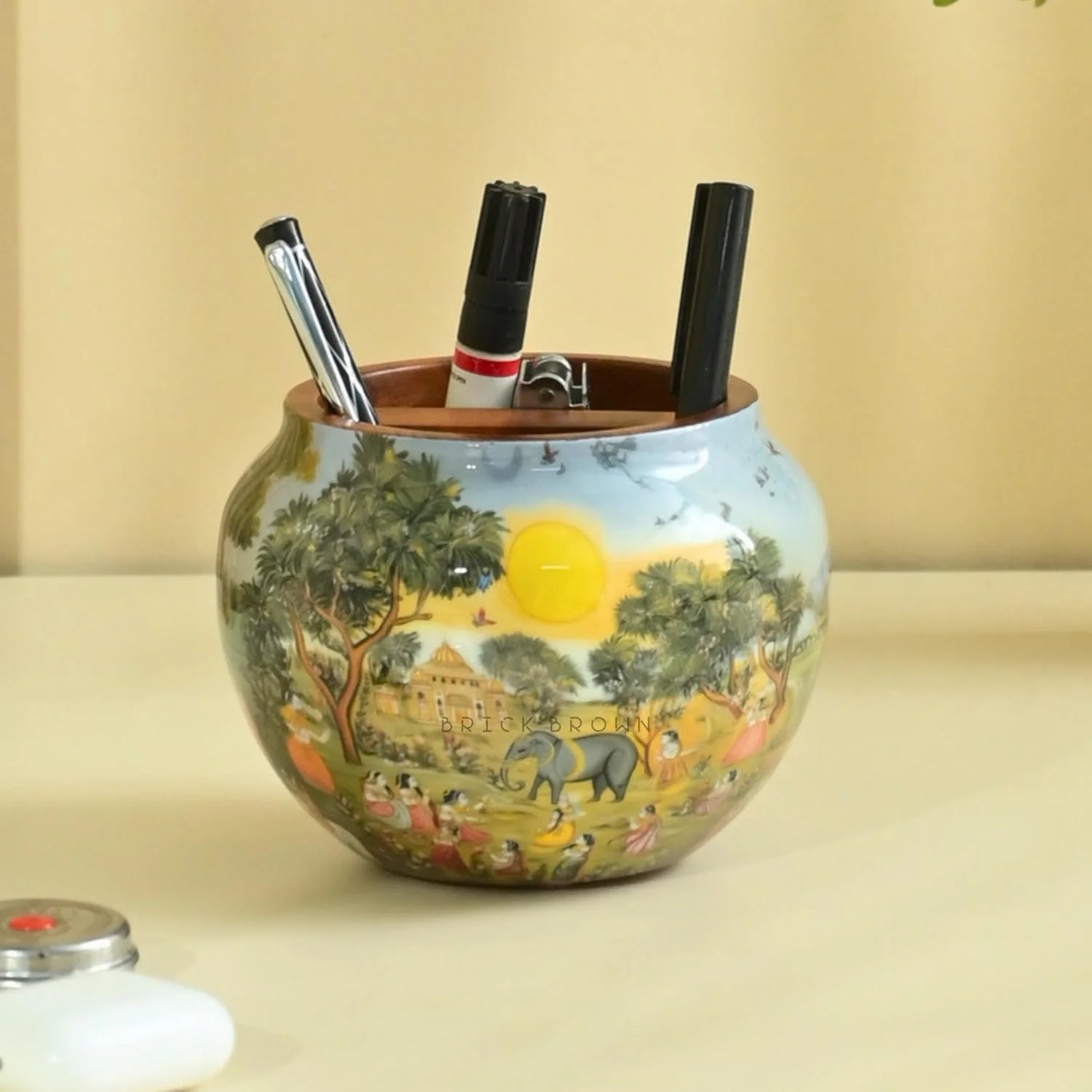 جا قاشقی چوبی ممتاز Brick Brown® مدل Saga، استند قاشق چنگال برای آشپزخانه | جا قاشقی برای میز غذاخوری | استند نگهدارنده چوبی با قسمت جداشدنی (14.5x14.5x11.4 سانتی متر) جا قاشقی چوبی ممتاز Brick Brown® مدل Saga، استند قاشق چنگال برای آشپزخانه | جا قاشقی برای میز غذاخوری | استند نگهدارنده چوبی با قسمت جداشدنی (14.5x14.5x11.4 سانتی متر)