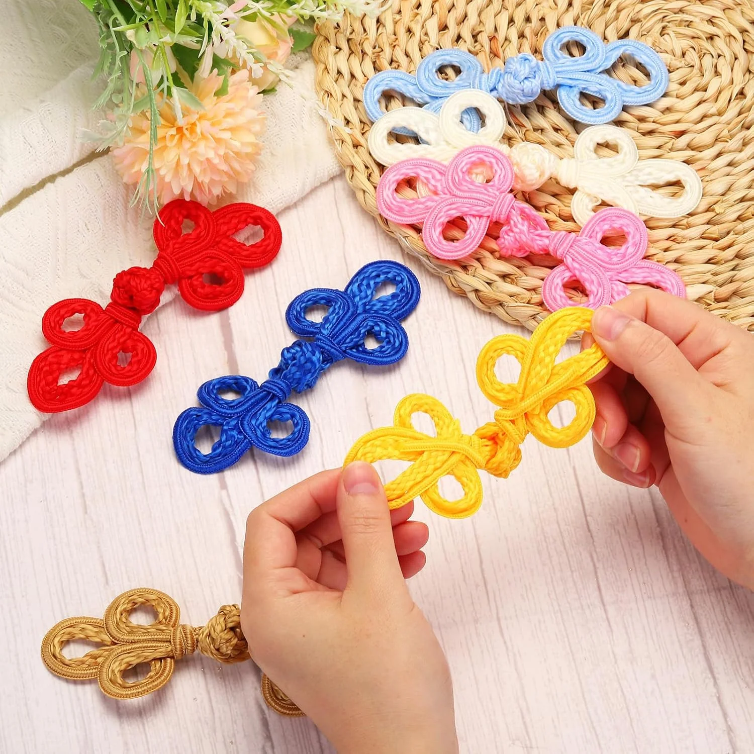 دکمه های قورباغه ای گره چینی QUARKZMAN، 6 جفت، دکمه های خیاطی آبی برای دوخت DIY، مناسب برای پالتو، شنل، ژاکت، لباس عروس دکمه های قورباغه ای گره چینی QUARKZMAN، 6 جفت، دکمه های خیاطی آبی برای دوخت DIY، مناسب برای پالتو، شنل، ژاکت، لباس عروس
