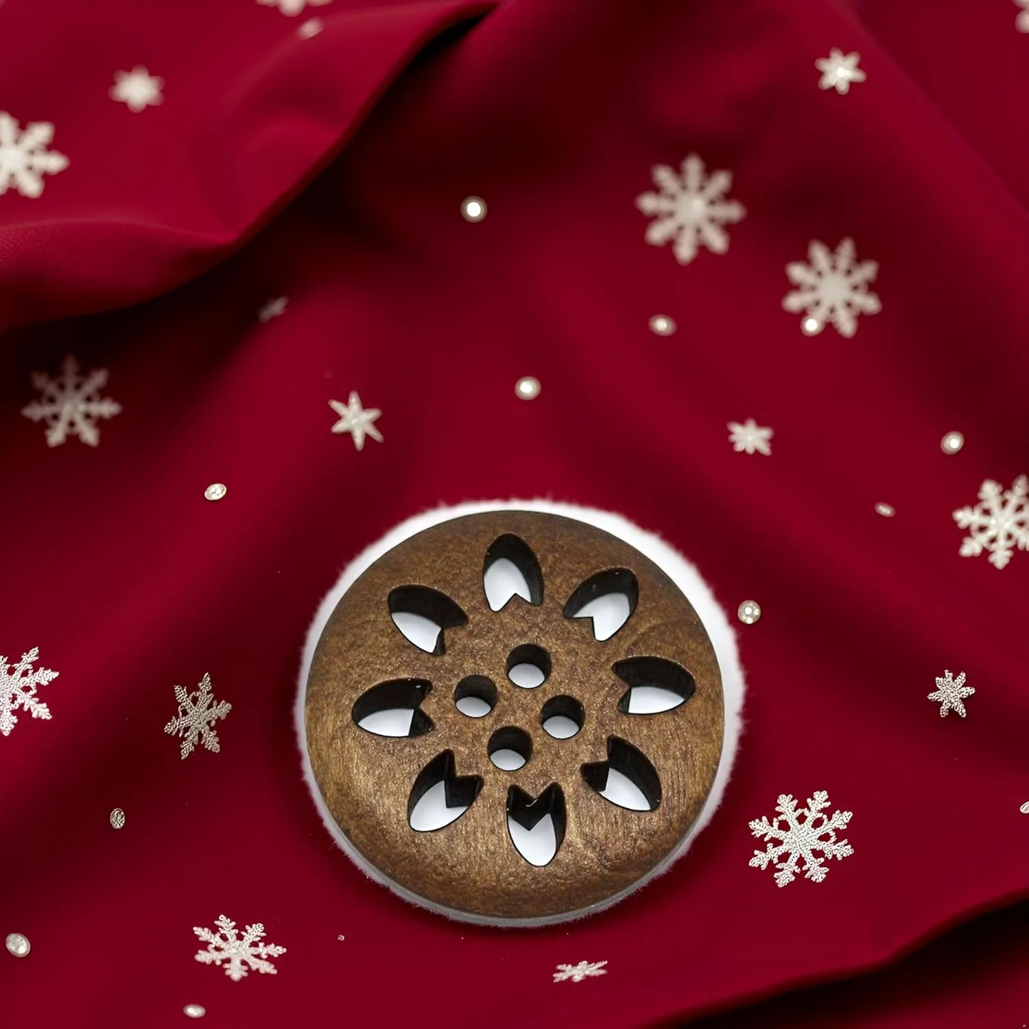 پوریوپرل 20 عدد دکمه چوبی قهوه ای طرح دانه برف با 4 سوراخ، دکمه های خیاطی چوبی برای صنایع دستی DIY، لوازم خیاطی پوریوپرل 20 عدد دکمه چوبی قهوه ای طرح دانه برف با 4 سوراخ، دکمه های خیاطی چوبی برای صنایع دستی DIY، لوازم خیاطی