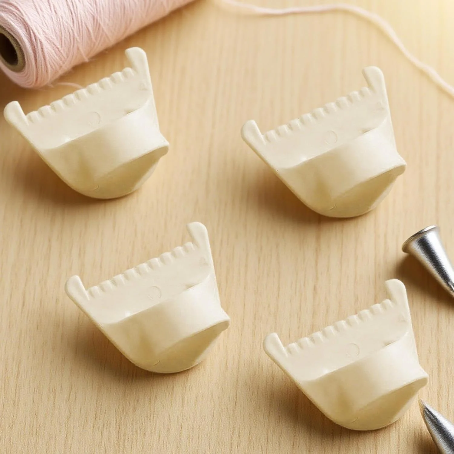 محافظ انگشت برای خیاطی، محافظ انگشت بافتنی، انگشتانه ضد لغزش برای بافتنی، خیاطی، روکش مبلمان، لوازم جانبی لحاف دوزی، مسافرت، خوابگاه