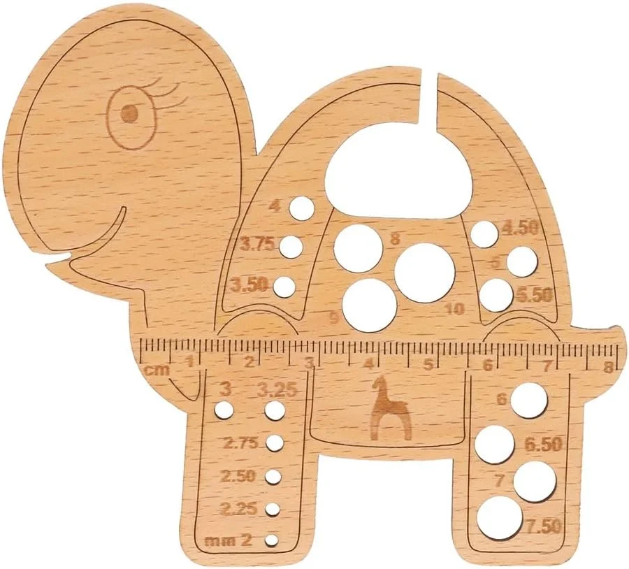 Pony Yarn bobbin and needle gauge wood - 1pc