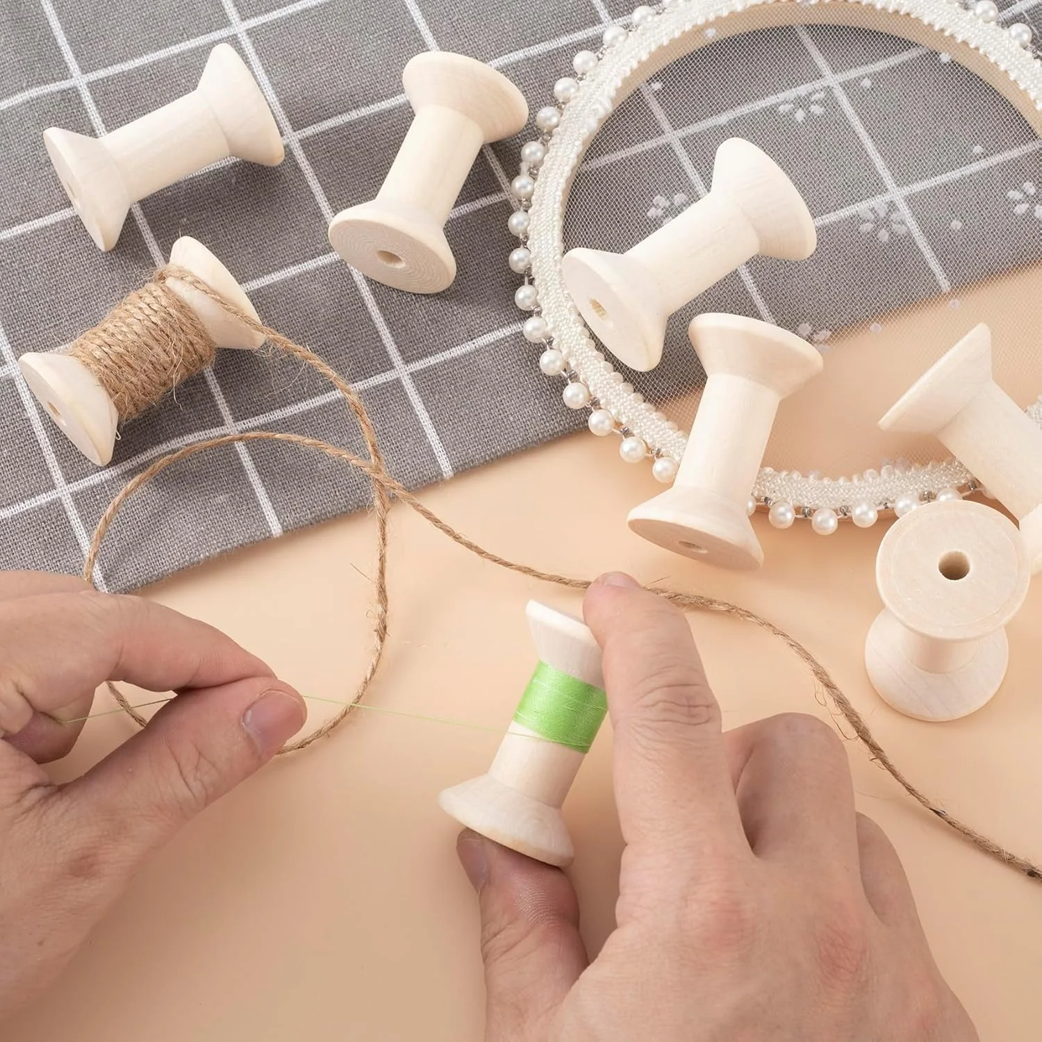 پندیو، 8 عدد ماسوره چوبی برای صنایع دستی، ماسوره های نخ چوبی طبیعی خالی 2 اینچی، قرقره نساجی چوبی ناتمام برای سازماندهی طناب، نخ، روبان، زنجیر و نخ های کشسان