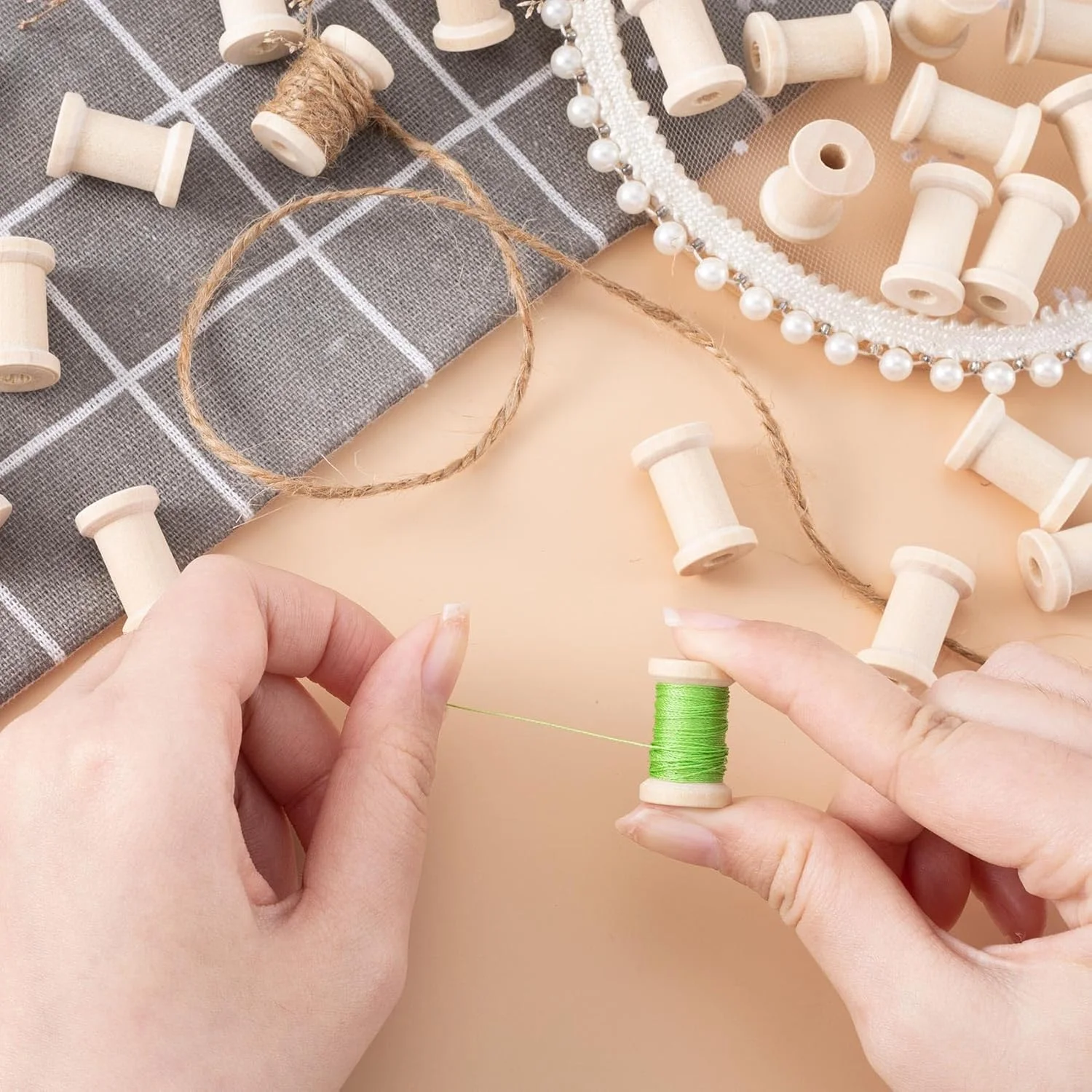 قرقره چوبی صنایع دستی Pndeyo، 50 عدد، قرقره نخ چوبی طبیعی خالی 1 اینچی، قرقره کوچک چوبی ناتمام برای سازماندهی طناب، نخ، روبان، زنجیر، نخ های الاستیک