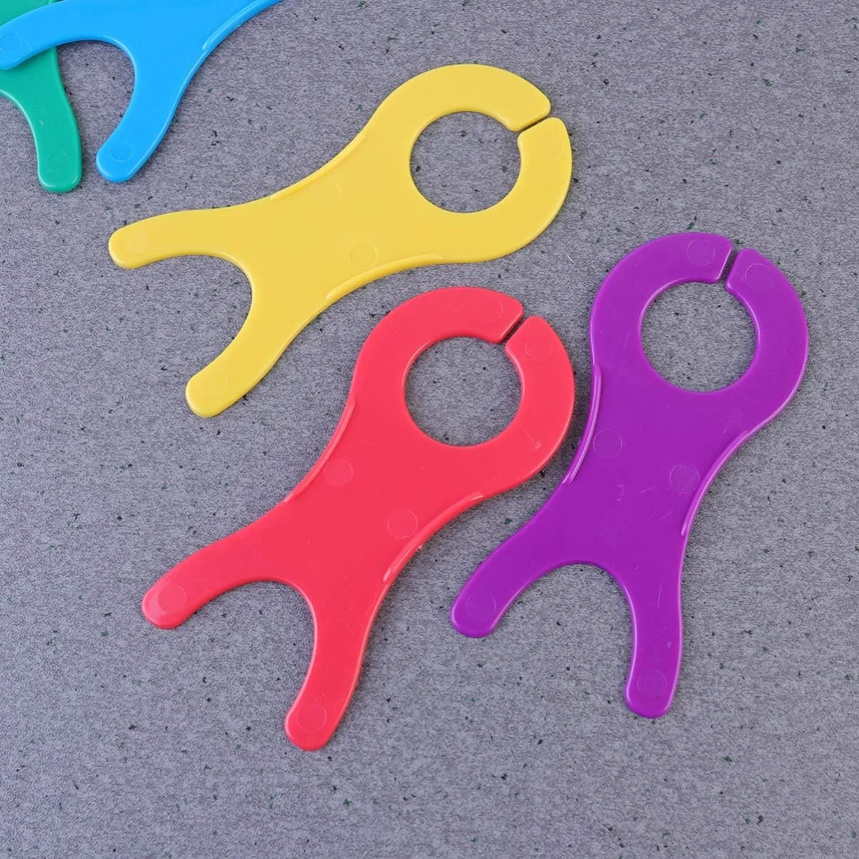 40 عدد ماسوره نخ، تخته پیچش پشمی پلاستیکی، سیم نخ، صفحه سیم پیچ، قرقره نخ بافتنی قلاب بافی برای چرخ خیاطی (رنگ ترکیبی)