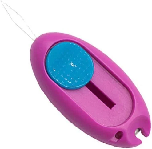 سوزن نخ کن پلاستیکی اتوماتیک برای دوخت دستی و چرخ خیاطی (قرمز)