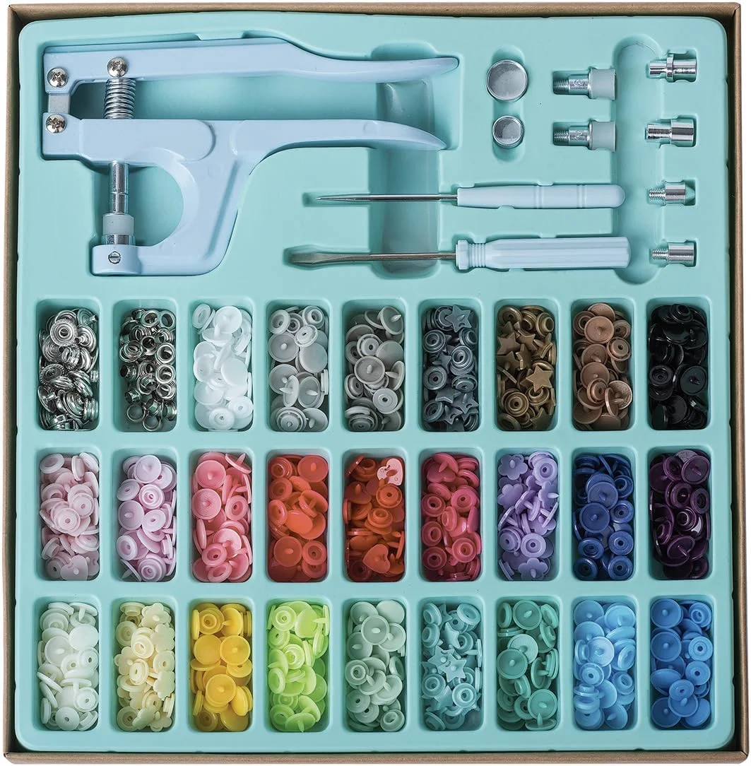 کیت 27 بست پلاستیکی دکمه فشاری، دکمه های فشاری پلاستیکی و فلزی با مجموعه انبر، 270 ست دکمه فشاری پلاستیکی و فلزی برای خیاطی و کاردستی (آبی) کیت 27 بست پلاستیکی دکمه فشاری، دکمه های فشاری پلاستیکی و فلزی با مجموعه انبر، 270 ست دکمه فشاری پلاستیکی و فلزی برای خیاطی و کاردستی (آبی)