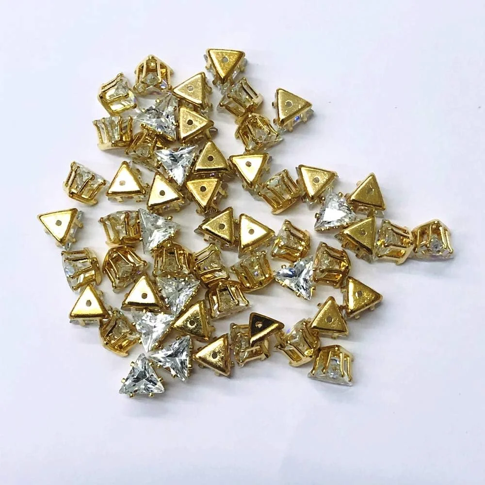 72 عدد کریستال مثلثی شکل با گیره طلایی، رنگ کریستالی، 6x6 میلی متر