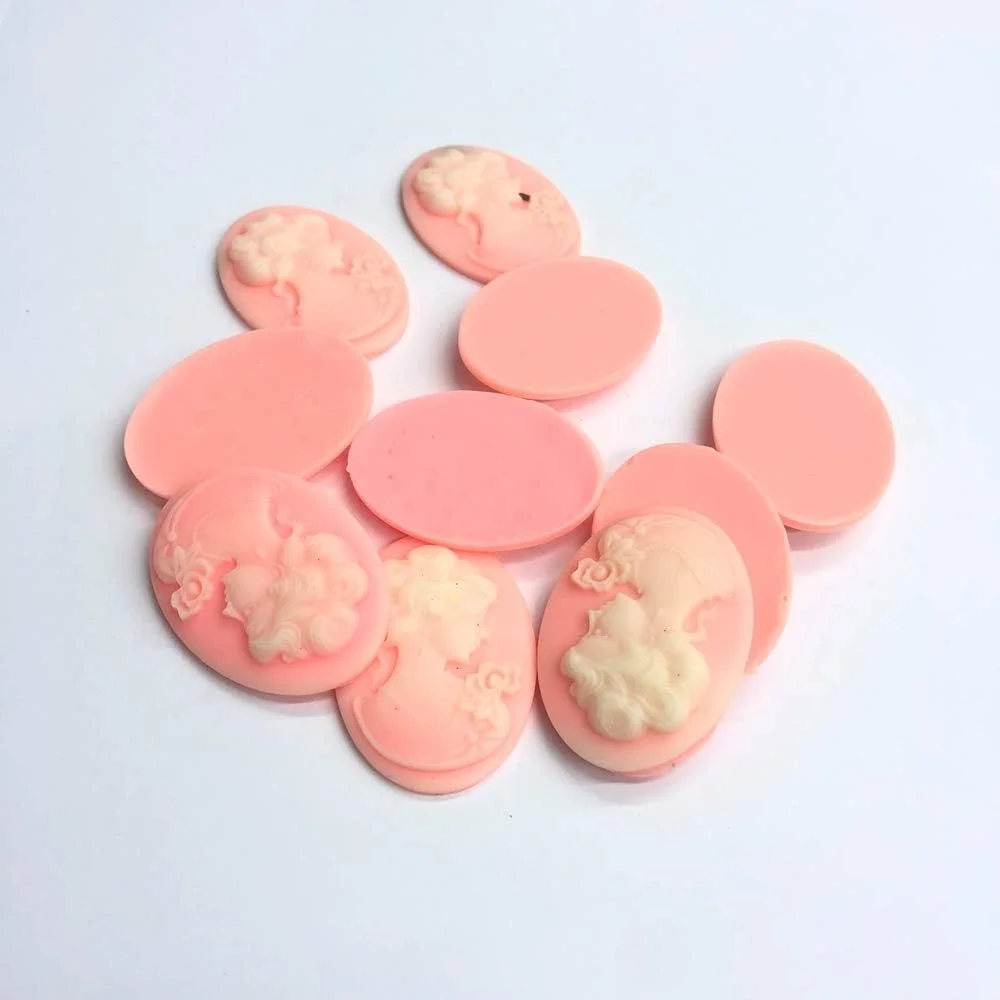 10 عدد - چهره سنت الیزابت مجارستان برای دوخت و چسباندن با چسب، پلاستیکی، رنگ صورتی (سایز 26x36 میلی متر)