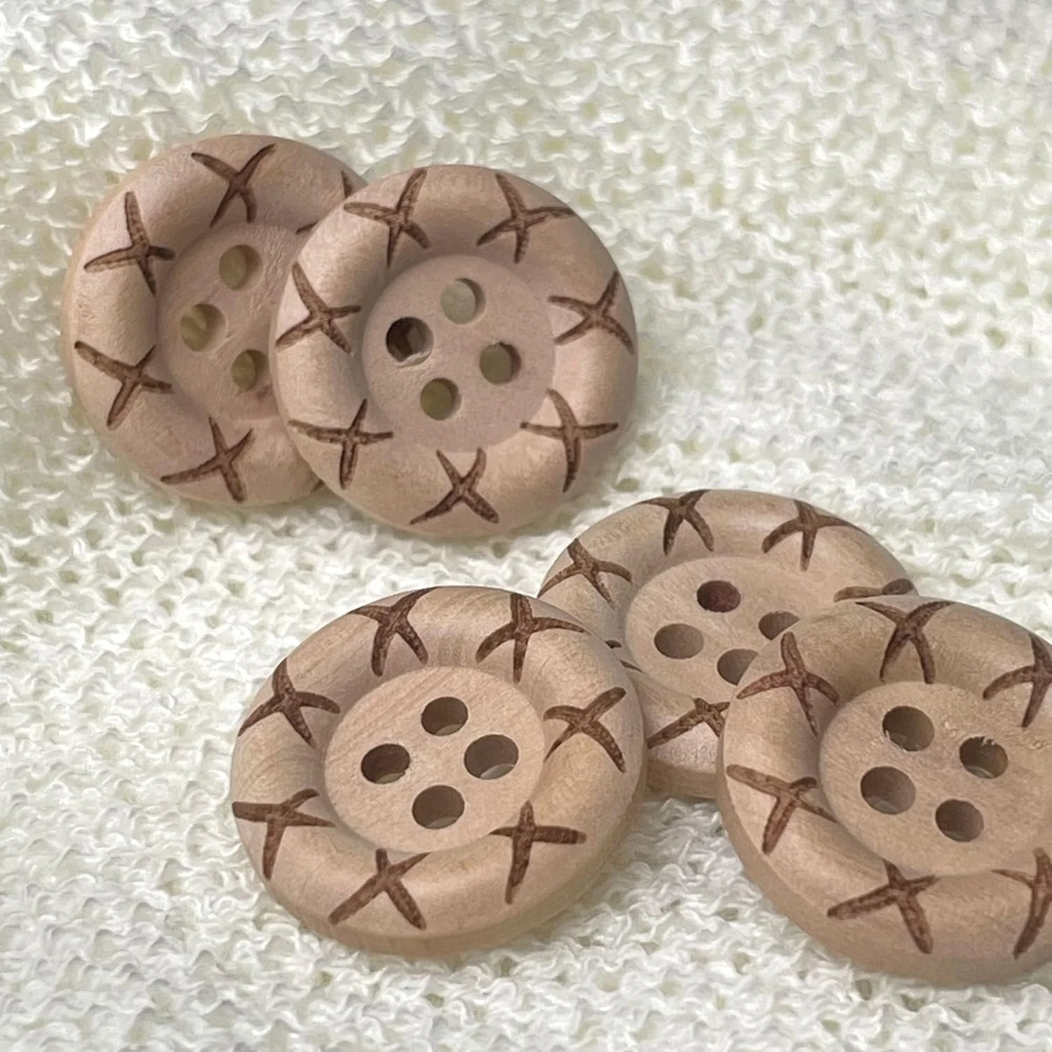 PETITECOCOCRAFTS Wood Button 4-Hole with X Engraved Rim - Size 30Ligne(19mm, 3/4inch), Beige Tan Color, 30PCS/Pack