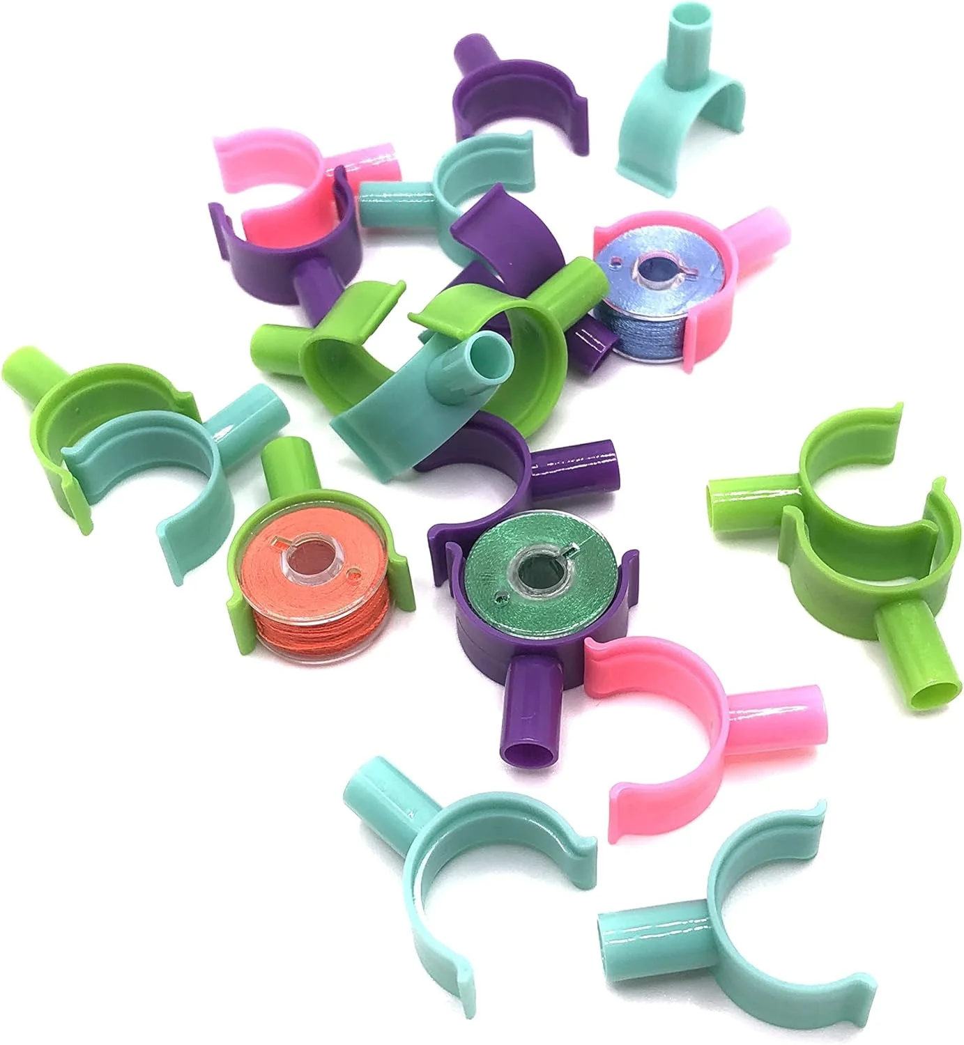 نگهدارنده ماسوره PeavyTailor، بسته 16 عددی با دسته. گیره های ماسوره برای نگهداری نخ چرخ خیاطی. ماسوره های خود را دسته بندی کنید. ابزارهای خیاطی مفید برای سازماندهی ماسوره.