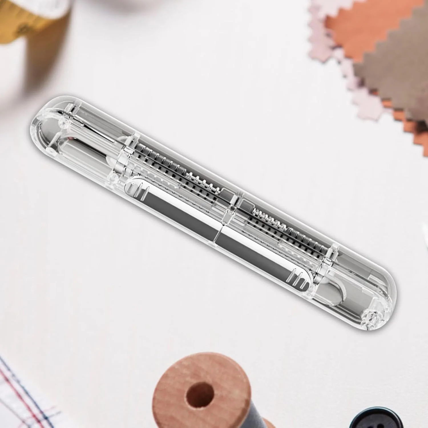 سوزن نخ کن اتوماتیک - شکافنده درز 2 در 1 | لوازم لحاف دوزی دستی برای گلدوزی و دوخت مبتدیان، علاقه مندان و بانوان سوزن نخ کن اتوماتیک - شکافنده درز 2 در 1 | لوازم لحاف دوزی دستی برای گلدوزی و دوخت مبتدیان، علاقه مندان و بانوان