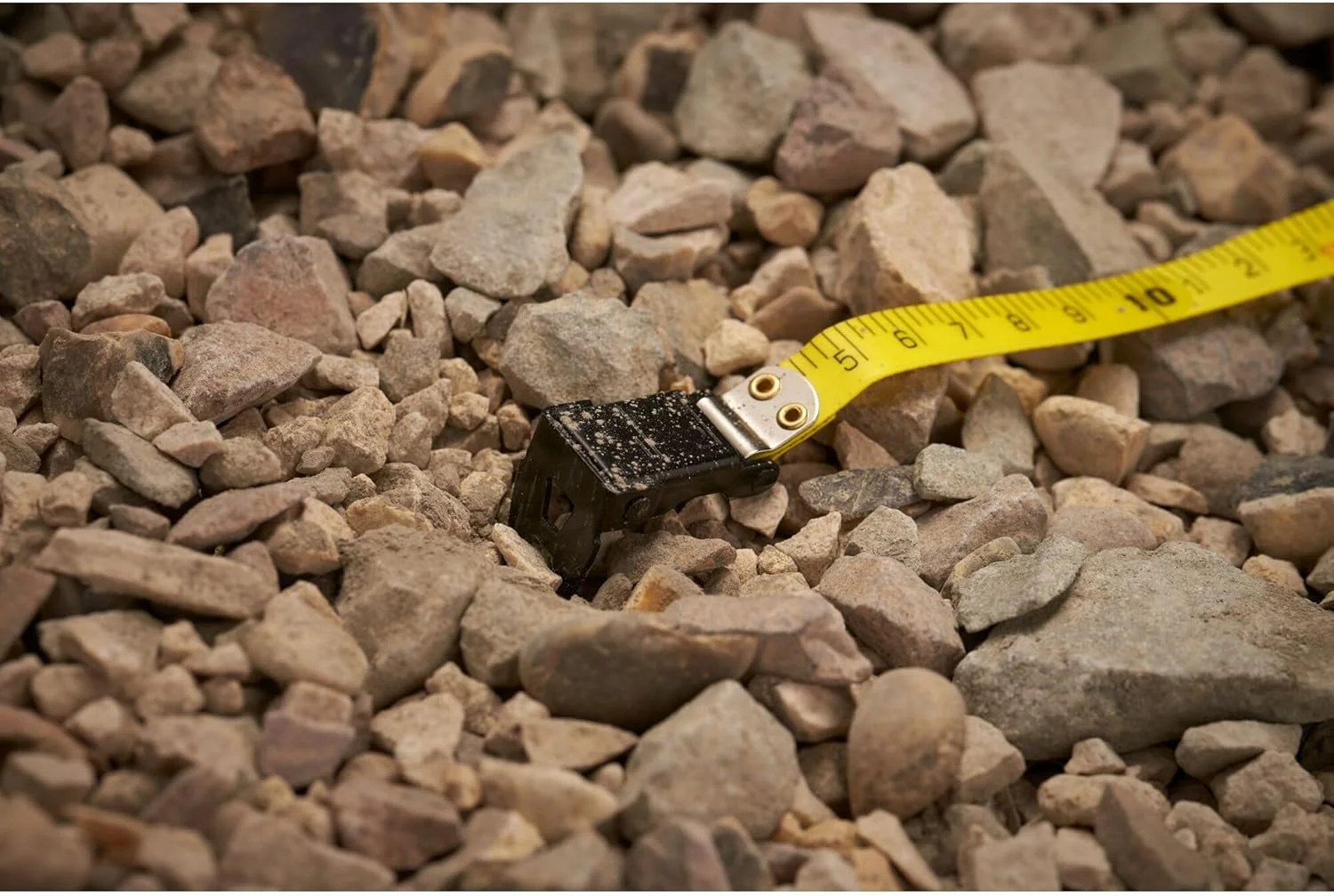 نوار اندازه گیری داخل محفظه 30 متری