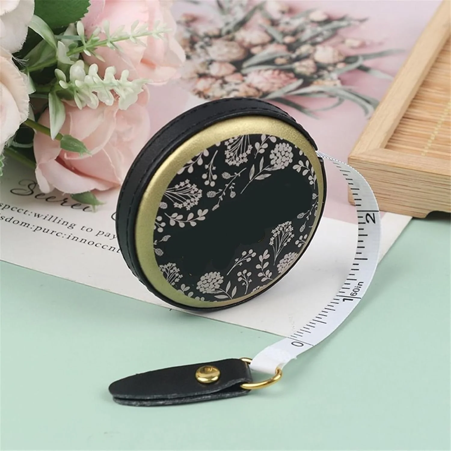 متر نواری AQHCGS، متر رولی سانتی متر اینچی، قابل حمل و جمع شونده با روکش چرمی، مناسب خیاطی