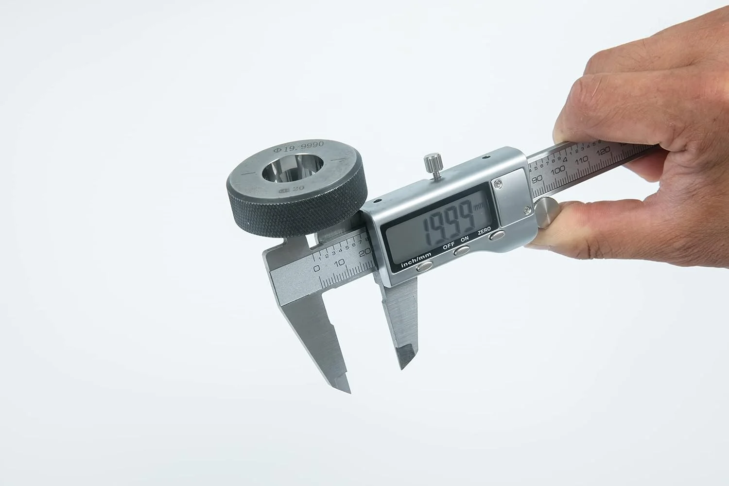 ابزار اندازه گیری کولیس دیجیتال TDOO با فولاد ضد زنگ، کولیس میکرومتر الکترونیکی با صفحه نمایش LCD بزرگ، خاموش شدن خودکار، تبدیل اینچ و میلی متر (150 میلی متر/6 اینچ) (فولاد ضد زنگ -A) ابزار اندازه گیری کولیس دیجیتال TDOO با فولاد ضد زنگ، کولیس میکرومتر الکترونیکی با صفحه نمایش LCD بزرگ، خاموش شدن خودکار، تبدیل اینچ و میلی متر (150 میلی متر/6 اینچ) (فولاد ضد زنگ -A)