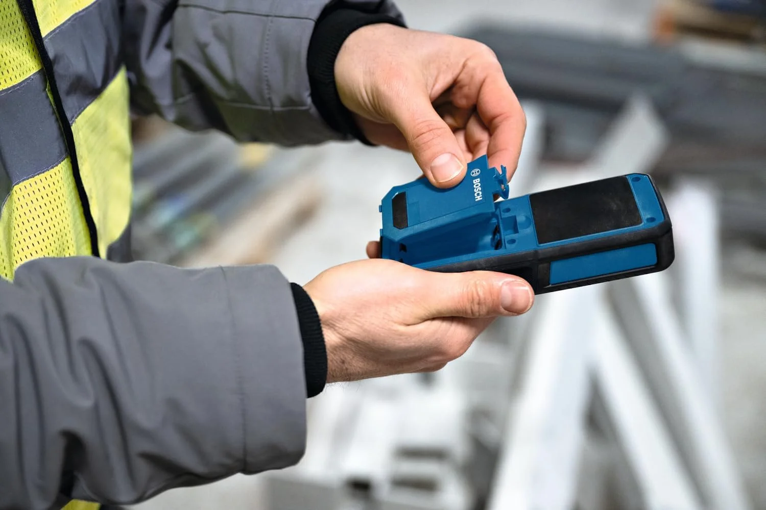 رطوبت سنج مصالح بوش پروفشنال مدل GMM 1-15