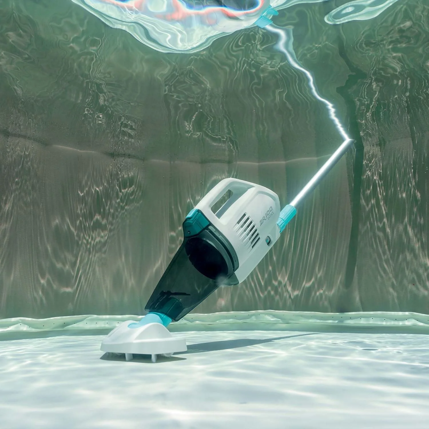 جاروبرقی شارژی اینتکس مناسب استخر و جکوزی بادی، پلاستیکی، سفید