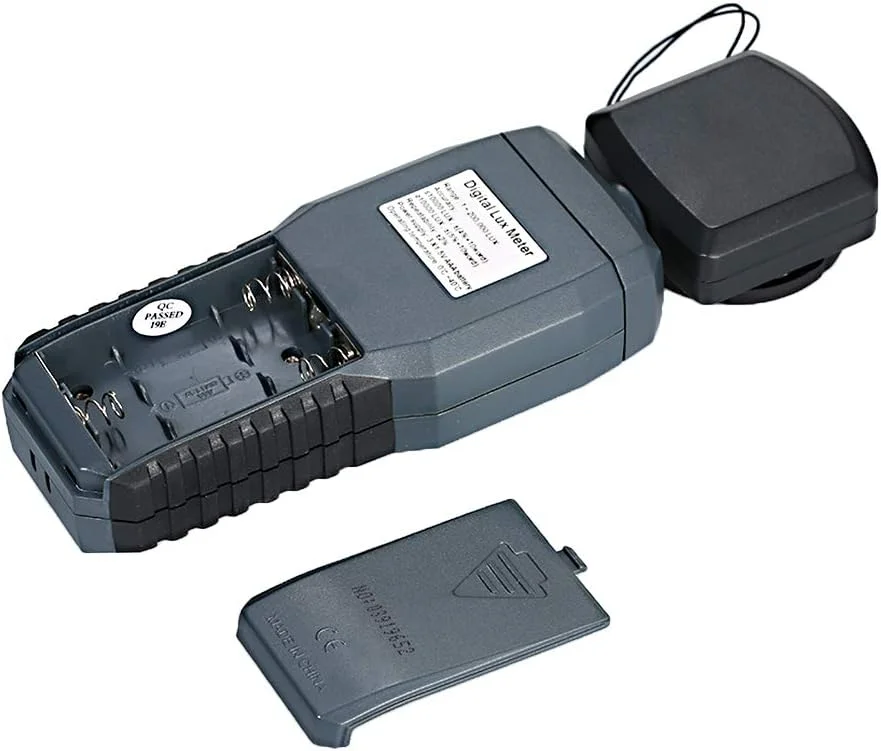 نور سنج دیجیتال UNI-T مدل ST9620 با صفحه نمایش LCD و قابلیت اندازه گیری 1 تا 200000 لوکس نور سنج دیجیتال UNI-T مدل ST9620 با صفحه نمایش LCD و قابلیت اندازه گیری 1 تا 200000 لوکس