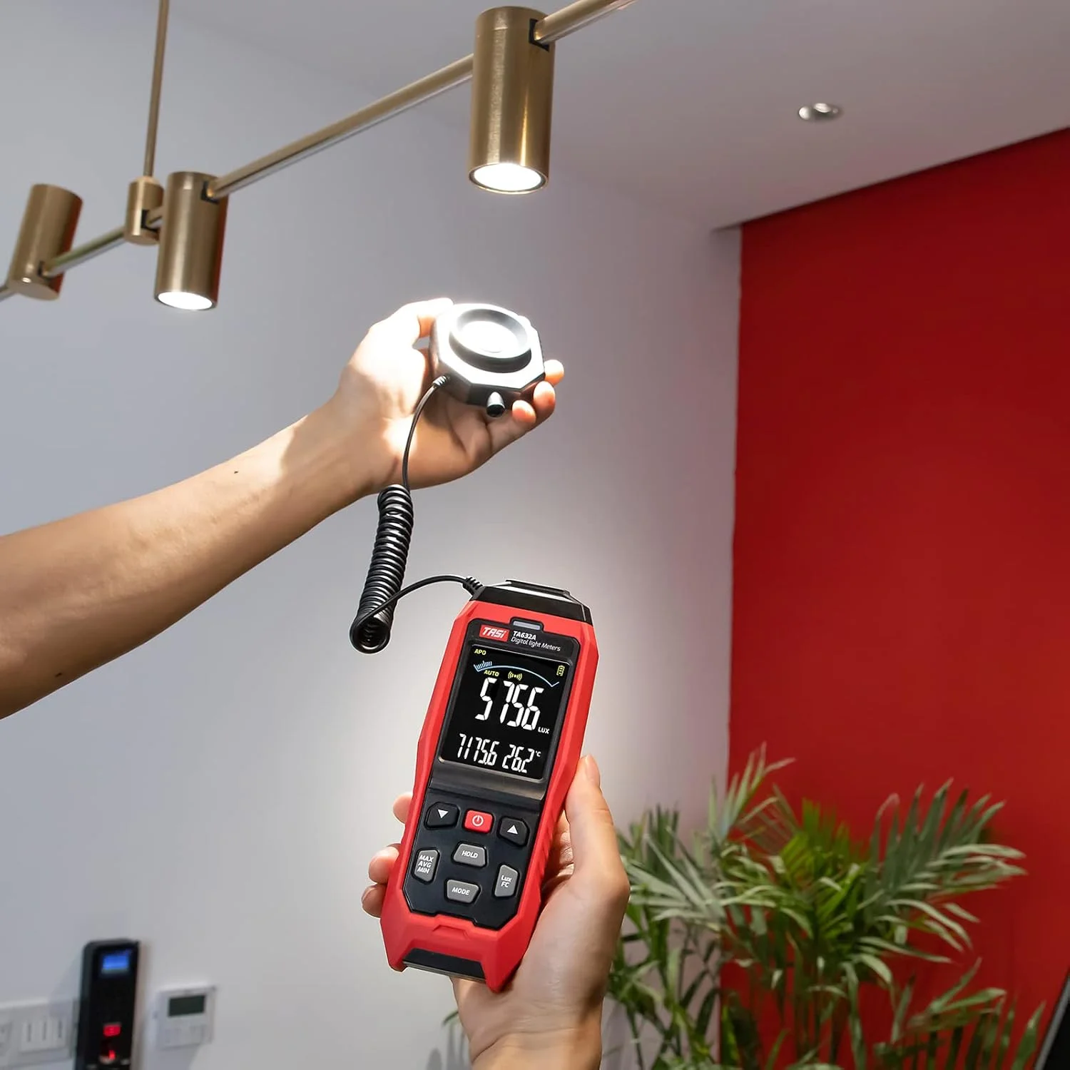 نورسنج دیجیتال یونی تی مدل TA632A، نورسنج دیجیتال ال سی دی، نورسنج دستی مینی دیجیتال، فوتومتر نورسنج 0-200000 لوکس نورسنج دیجیتال یونی تی مدل TA632A، نورسنج دیجیتال ال سی دی، نورسنج دستی مینی دیجیتال، فوتومتر نورسنج 0-200000 لوکس