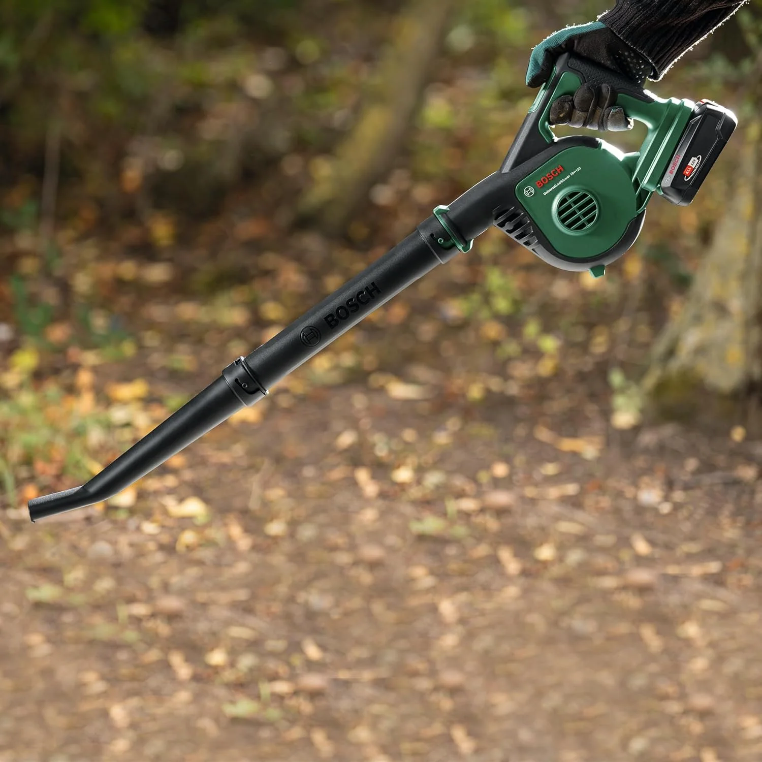 بوش - دمنده برگ باتری خور یونیورسال 18V-130 2.5AH (شامل باتری و شارژر) بوش - دمنده برگ باتری خور یونیورسال 18V-130 2.5AH (شامل باتری و شارژر)