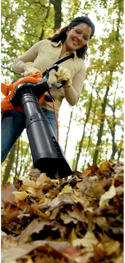 دستگاه دمنده برگ، مکنده/خردکن برقی 3 در 1 بلک اند دکر، سیم دار، 12 آمپر (BV6600) دستگاه دمنده برگ، مکنده/خردکن برقی 3 در 1 بلک اند دکر، سیم دار، 12 آمپر (BV6600)