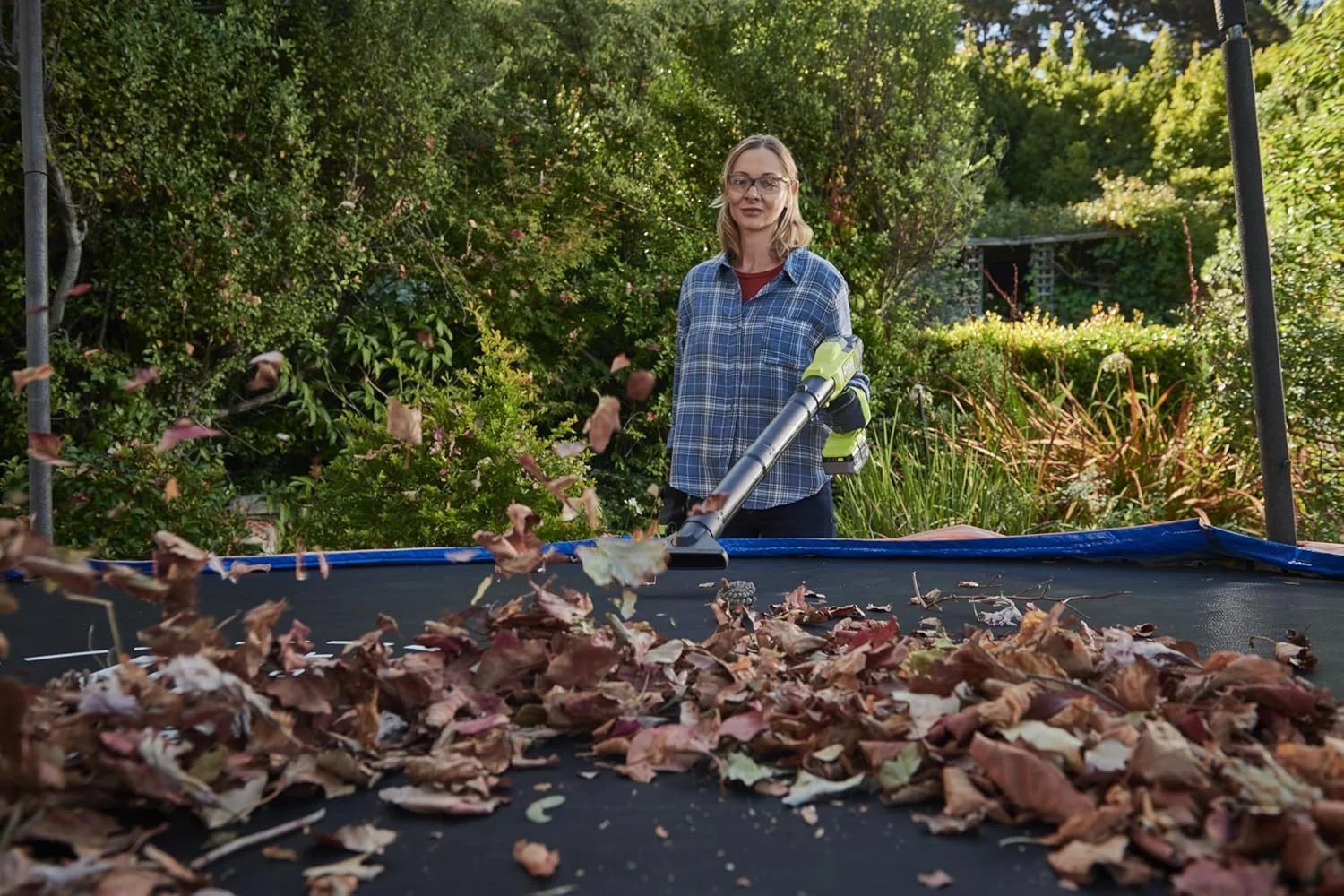 دمنده جمع و جور براشلس 18 ولت Ryobi RY18BLCXA-0 ONE+ (باتری و شارژر شامل نمی شود)