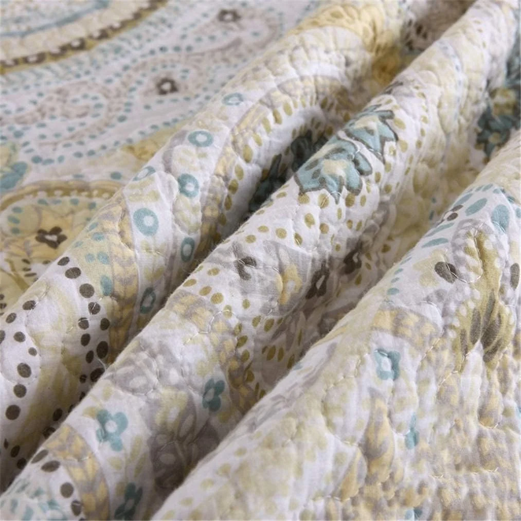 ست روتختی سه تکه طرح تکه دوزی گلدوزی شده 230x250 سانتی متر، لحاف پنبه ای به همراه روبالشتی، مناسب تخت دو نفره و کینگ سایز به همراه 2 عدد کوسن