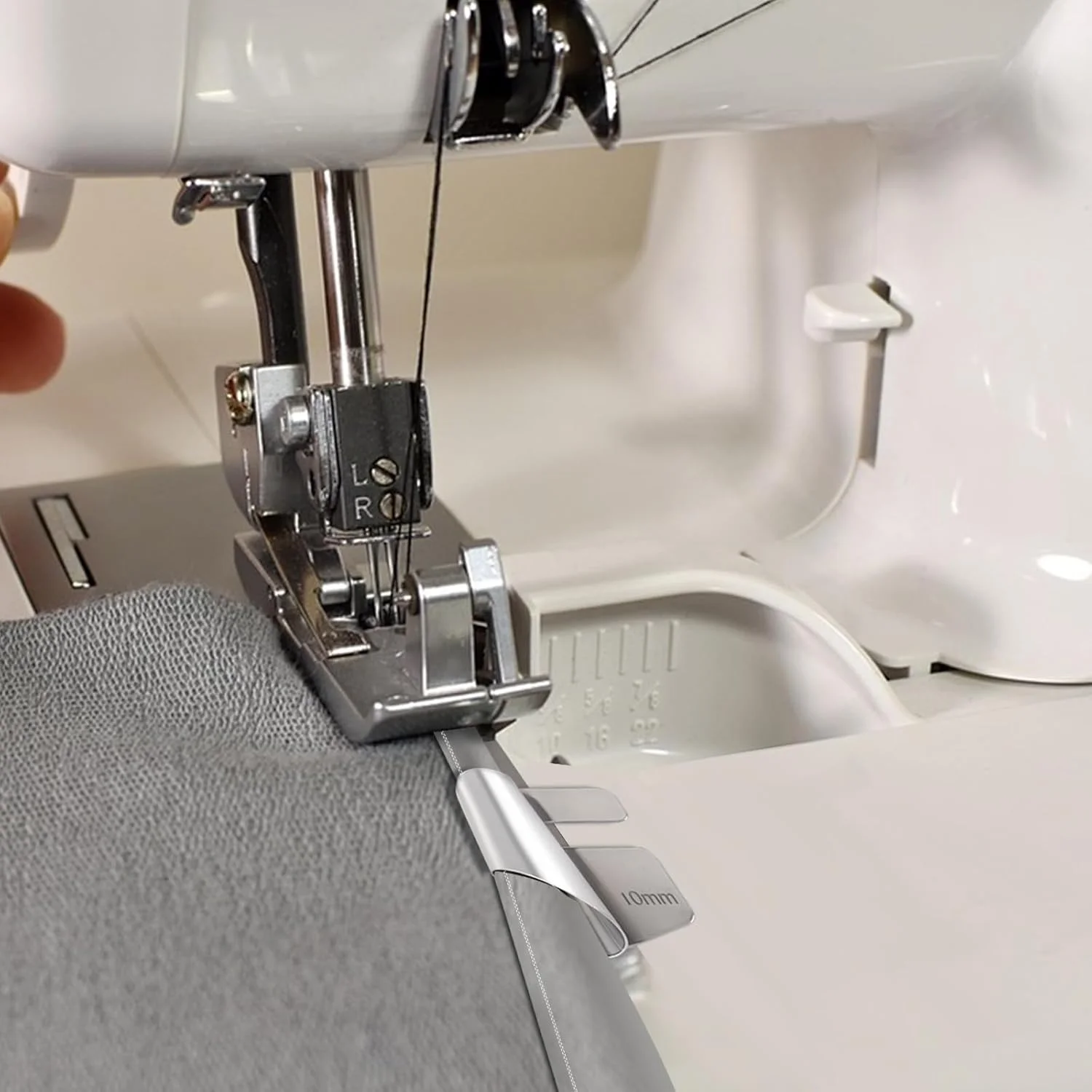 لوله حلزونی چرخ خیاطی، بسته 4 عددی کمک کننده چرخ خیاطی، پایه چرخ خیاطی حمل و نقل، پایه چرخ خیاطی برادر برای دوخت زیگزاگ، پایه لبه دوزی، پایه لبه رول شده، استیل ضد زنگ