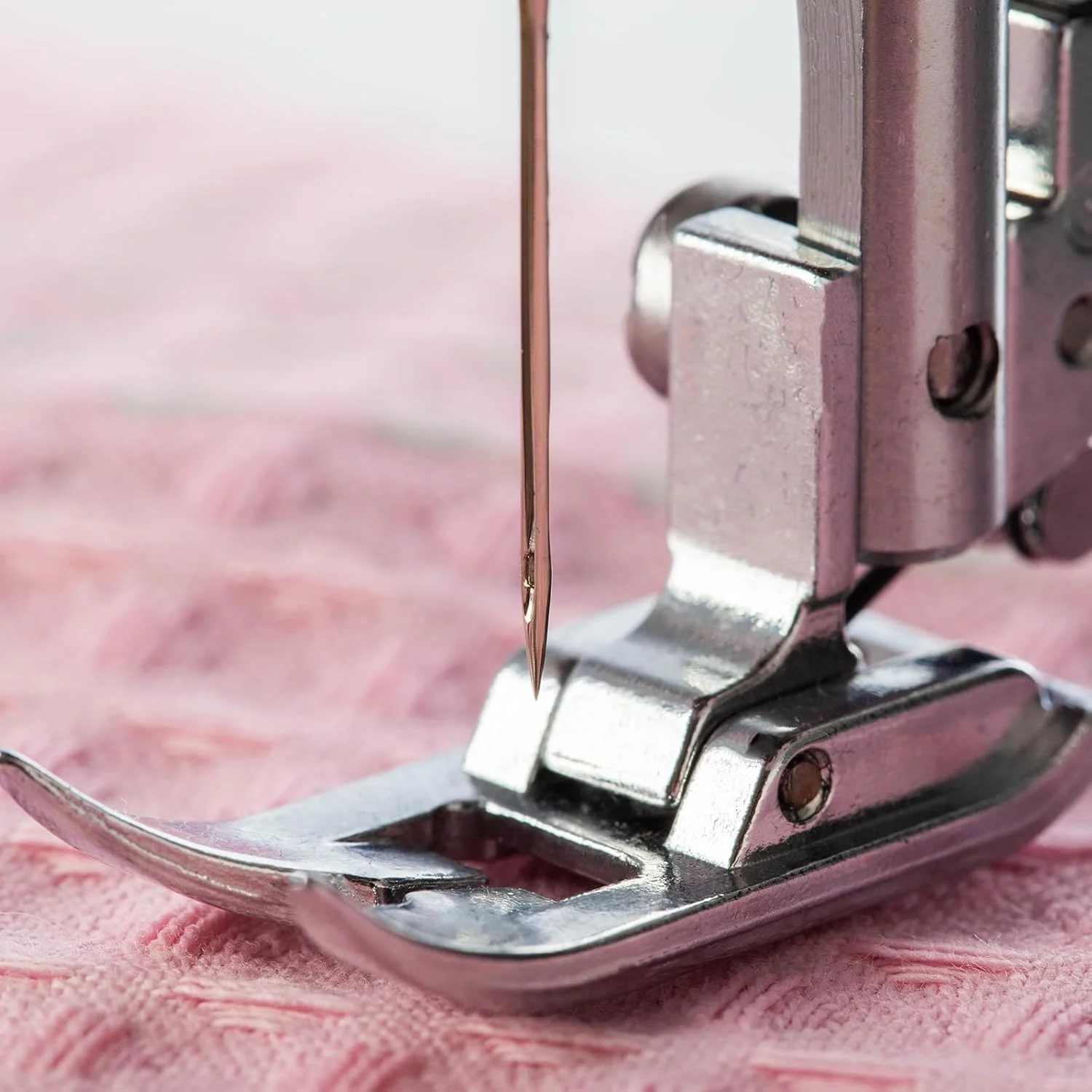 پایه دوخت دکمه شفاف سورسیینگ مپ 7 میلی متری، پایه ساتن دوزی برای چرخ خیاطی های پایه کوتاه مدل #40110165 پایه دوخت دکمه شفاف سورسیینگ مپ 7 میلی متری، پایه ساتن دوزی برای چرخ خیاطی های پایه کوتاه مدل #40110165