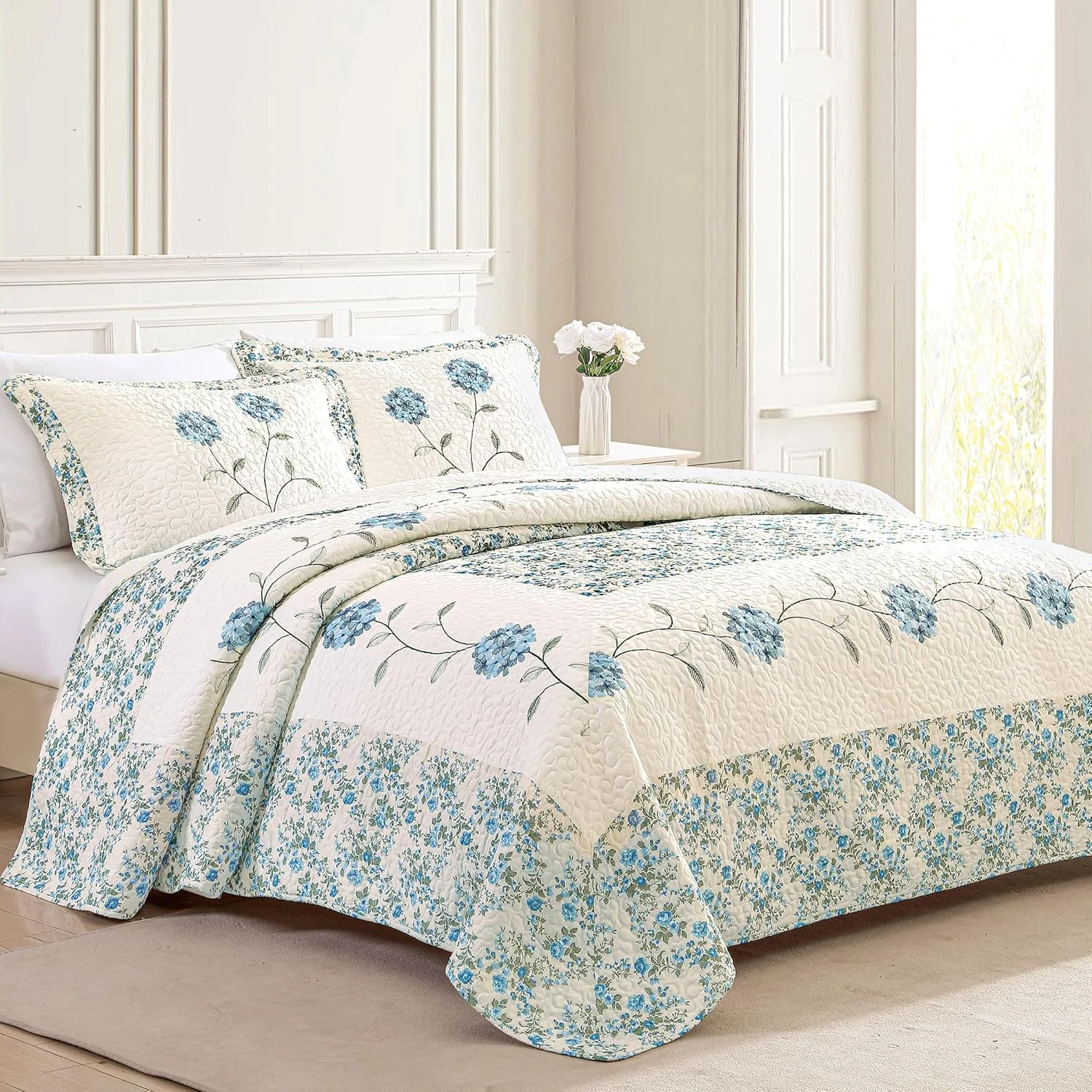 روتختی لحافی طرح گل میخک گلدوزی شده Collections Etc