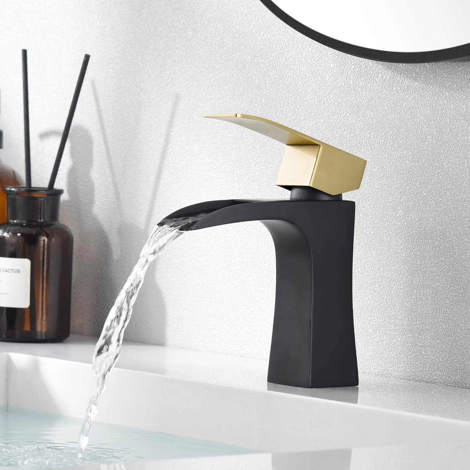 شیر آب روشویی آبشاری Sumerain، نصب روی سینک، تک سوراخ، استیل ضد زنگ SUS304، مشکی و طلایی