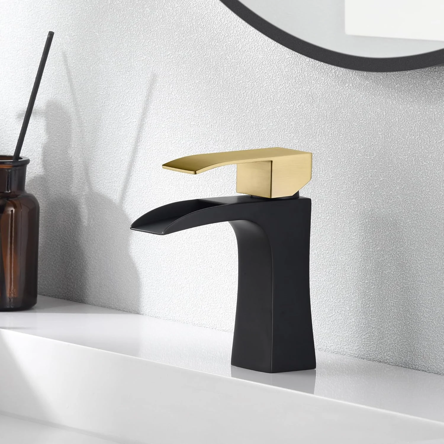 شیر آب روشویی آبشاری Sumerain، نصب روی سینک، تک سوراخ، استیل ضد زنگ SUS304، مشکی و طلایی