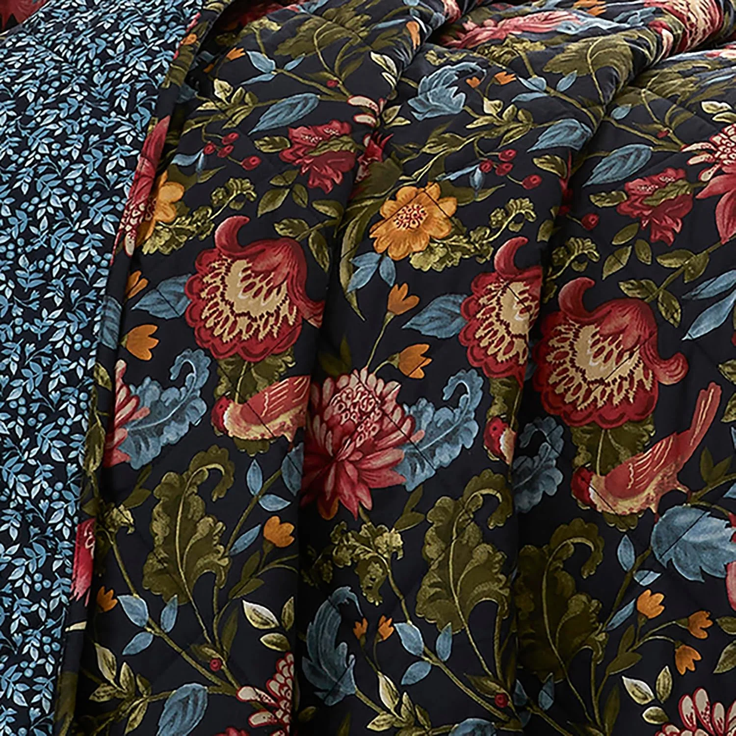 روتختی لحاف‌دوزی شده طرح جواهرنشان Dreams & Drapes، سرمه‌ای، 100% پنبه، 200 × 230 سانتی‌متر، طرح گل‌دار با پرندگان و میوه‌ها