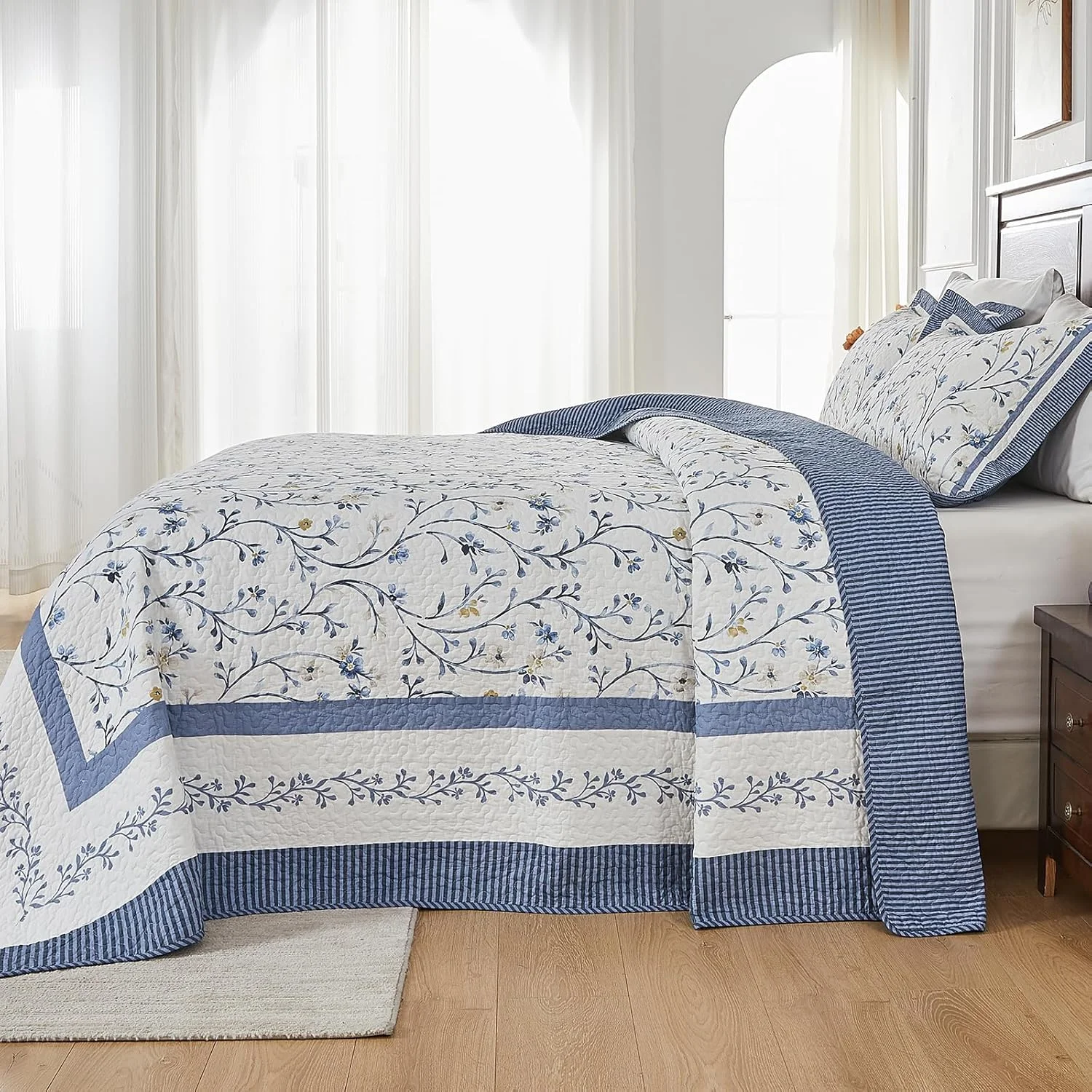 Bedduvit Blue Floral Oversized King Bedspread Set - 100% Cotton 120"x120" Extra Large Quilts King Size, Farmhouse Botanical Bedspreads Coverlet, All Season Lightweight Quilt, 3pcs, Blue/White/Yellow
