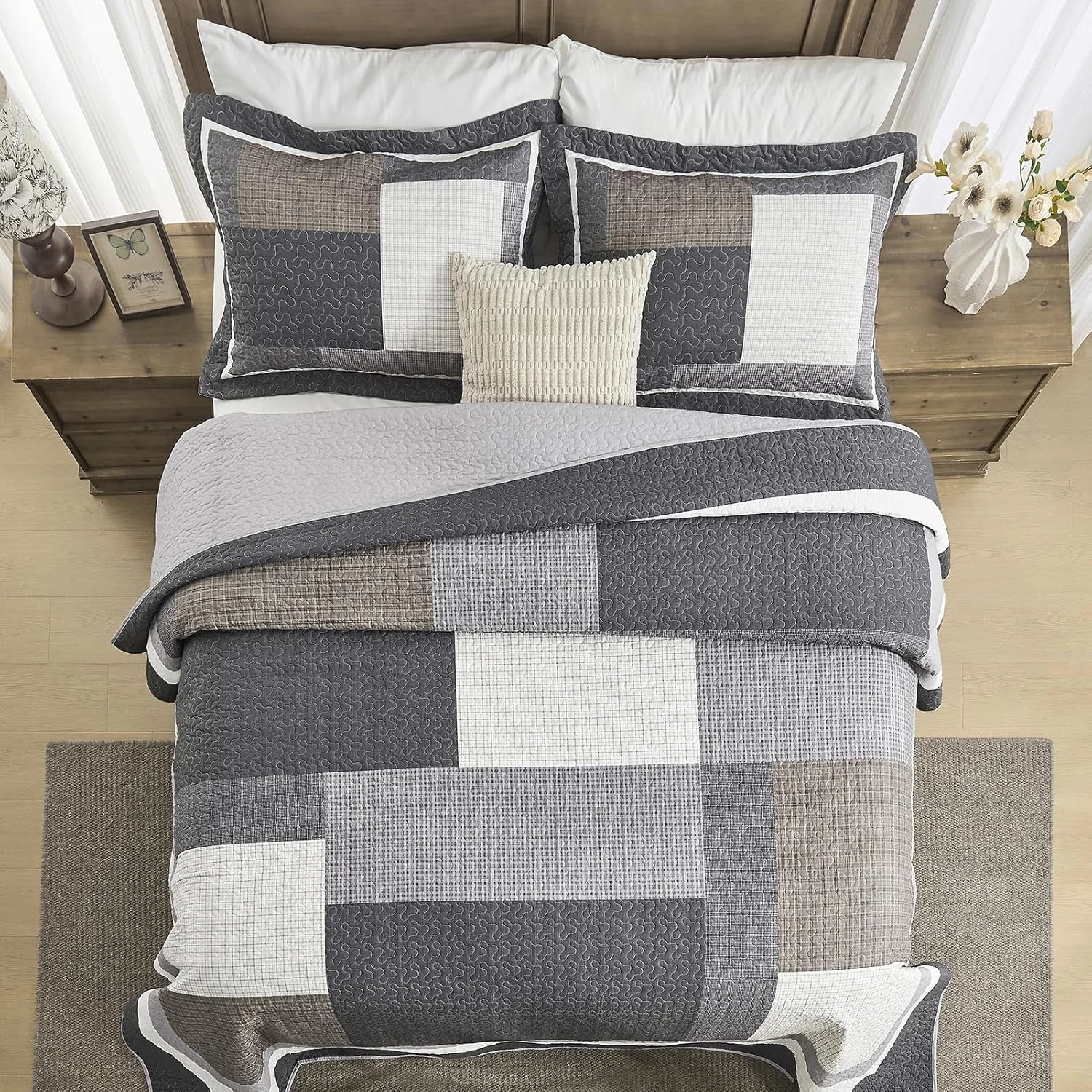 روتختی پنبه ای بسیار بزرگ DDUOXIN مناسب تخت کینگ سایز، عرض 325 سانتی متر در طول 305 سانتی متر - لحاف کالیفرنیا کینگ سبک وزن به همراه 2 روبالشتی، روتختی های دو رو طرح مزرعه، ذغالی طوسی/طوسی/قهوه ای/سفید