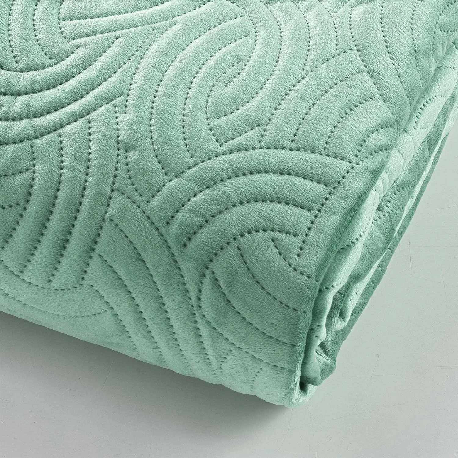 Douceur d'Intérieur, Quilted Bedspread (220 x 240 cm) and 2 Pillowcases (60 x 60 cm) Salange Sage Velour Plain