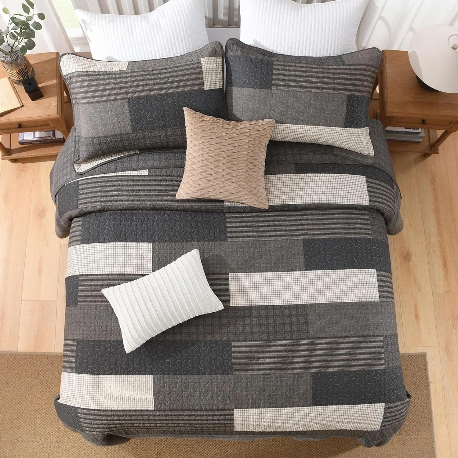 DUOHONG 100% Cotton 120"x120" Oversized Quilt Bedspread, Plaid Pattern California King Extra Large Quilt Bedding Set, Cal King XL Bed Spread Lightweight Comforter, Brown/Beige/Cream, 3Pcs