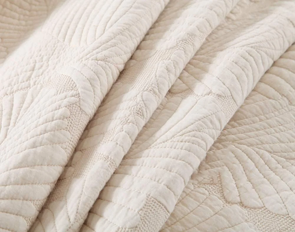 ست روتختی لحافی دو رو طرح برجسته با 2 روبالشتی، رو تختی، ست ملحفه تزئینی، بژ، سایز کینگ