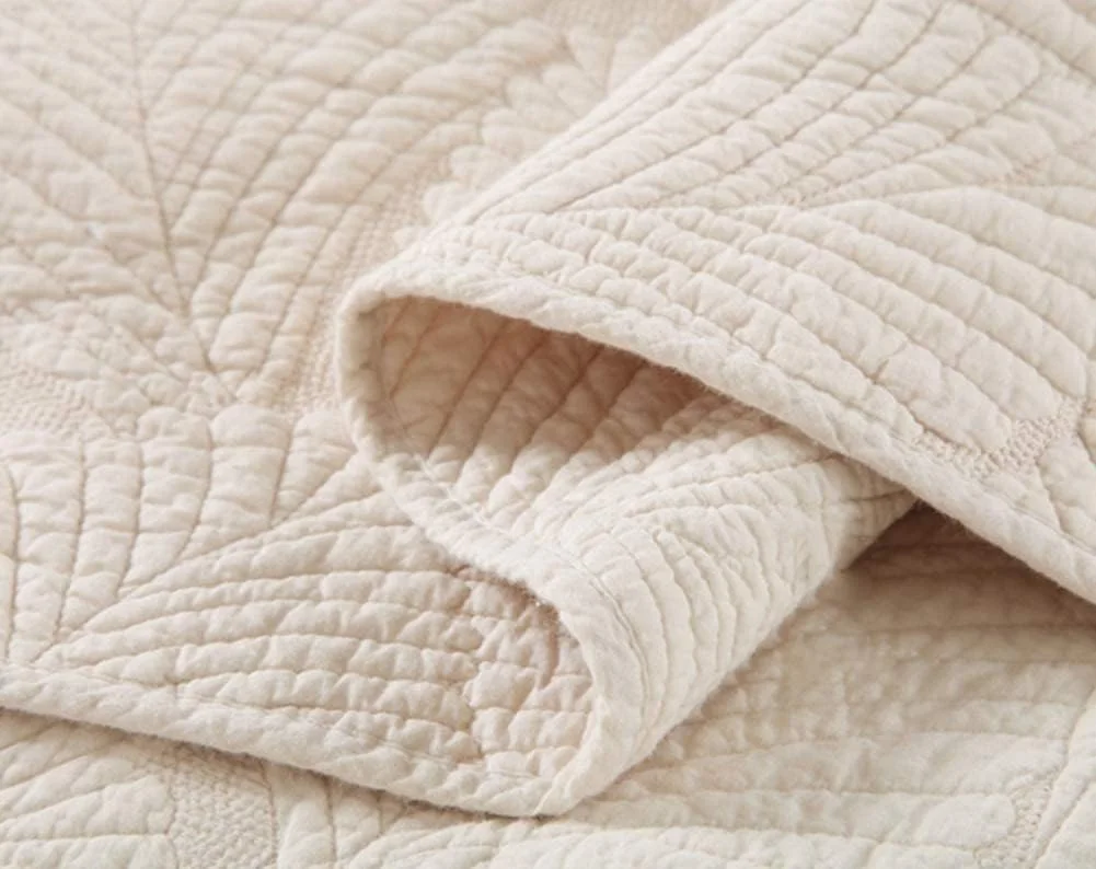 ست روتختی لحافی دو رو طرح برجسته با 2 روبالشتی، رو تختی، ست ملحفه تزئینی، بژ، سایز کینگ