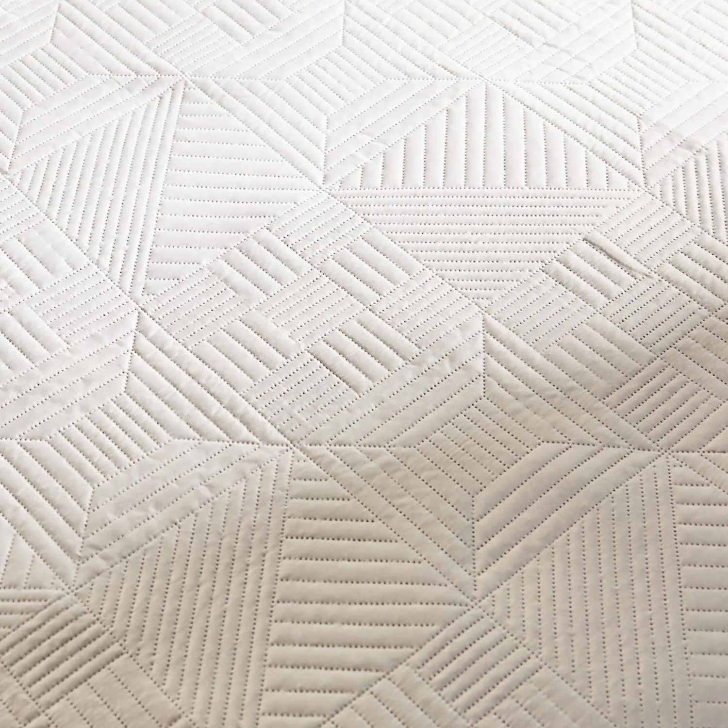 رو تختی ESSEX، ابعاد ۱۷۰ در ۲۱۰ سانتی متر، ایده آل برای اتاق خواب، روانداز تخت نرم و راحت، طرح مدرن - بژ مدرن