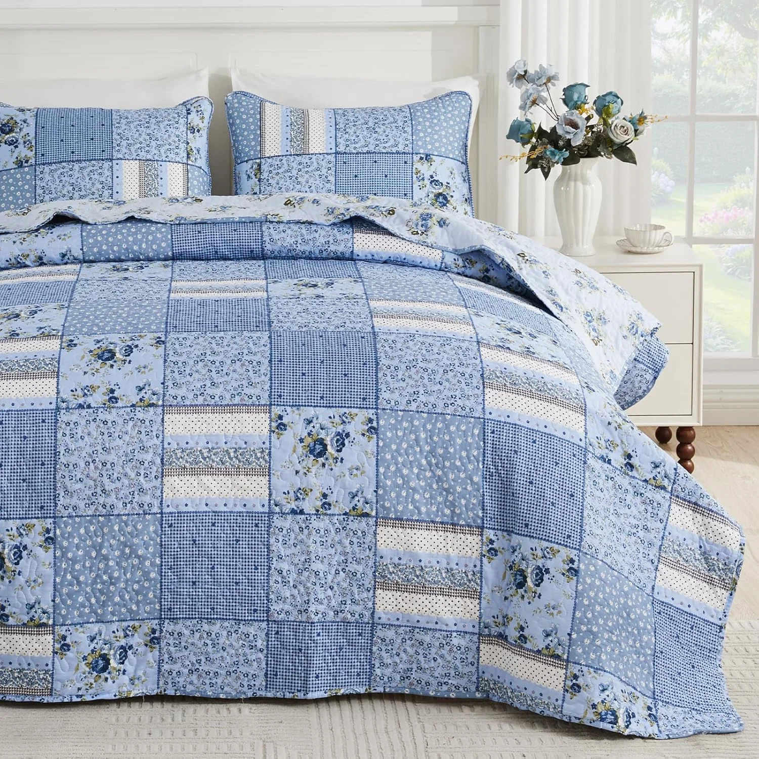 ست لحاف کالیفرنیا کینگ ENJOHOS سایز بزرگ 128x120، ست روتختی 3 تکه طرح چهارخانه آبی گلدار مناسب تمام فصول، ست روتختی تکه دوزی شده دو رو