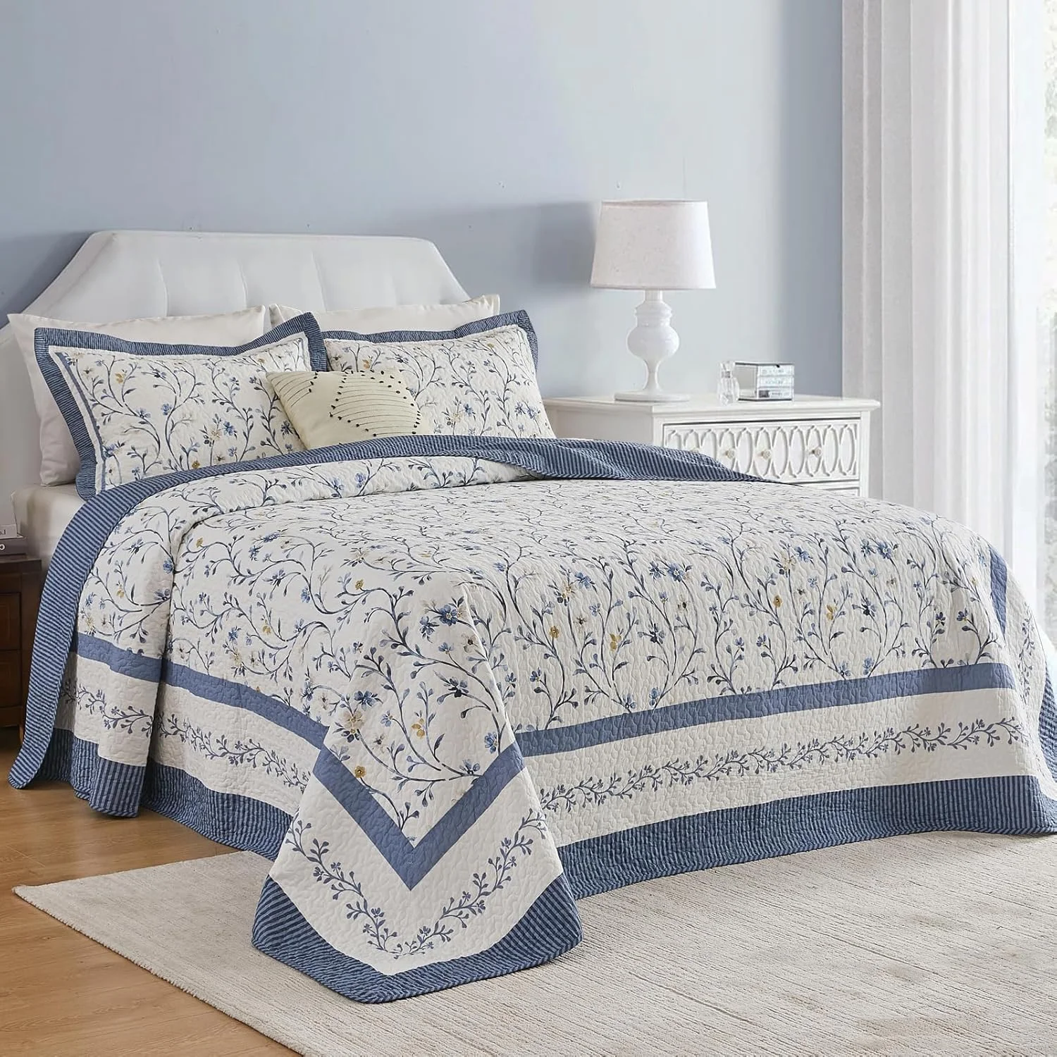 ست روتختی لحاف دار بزرگ FineStichery، 305x305 سانتی متر، لحاف سوپر کینگ 100% پنبه، طرح گیاهی، ست رختخواب لحافی سبک وزن دو رو با 2 روبالشی، آبی/زرد