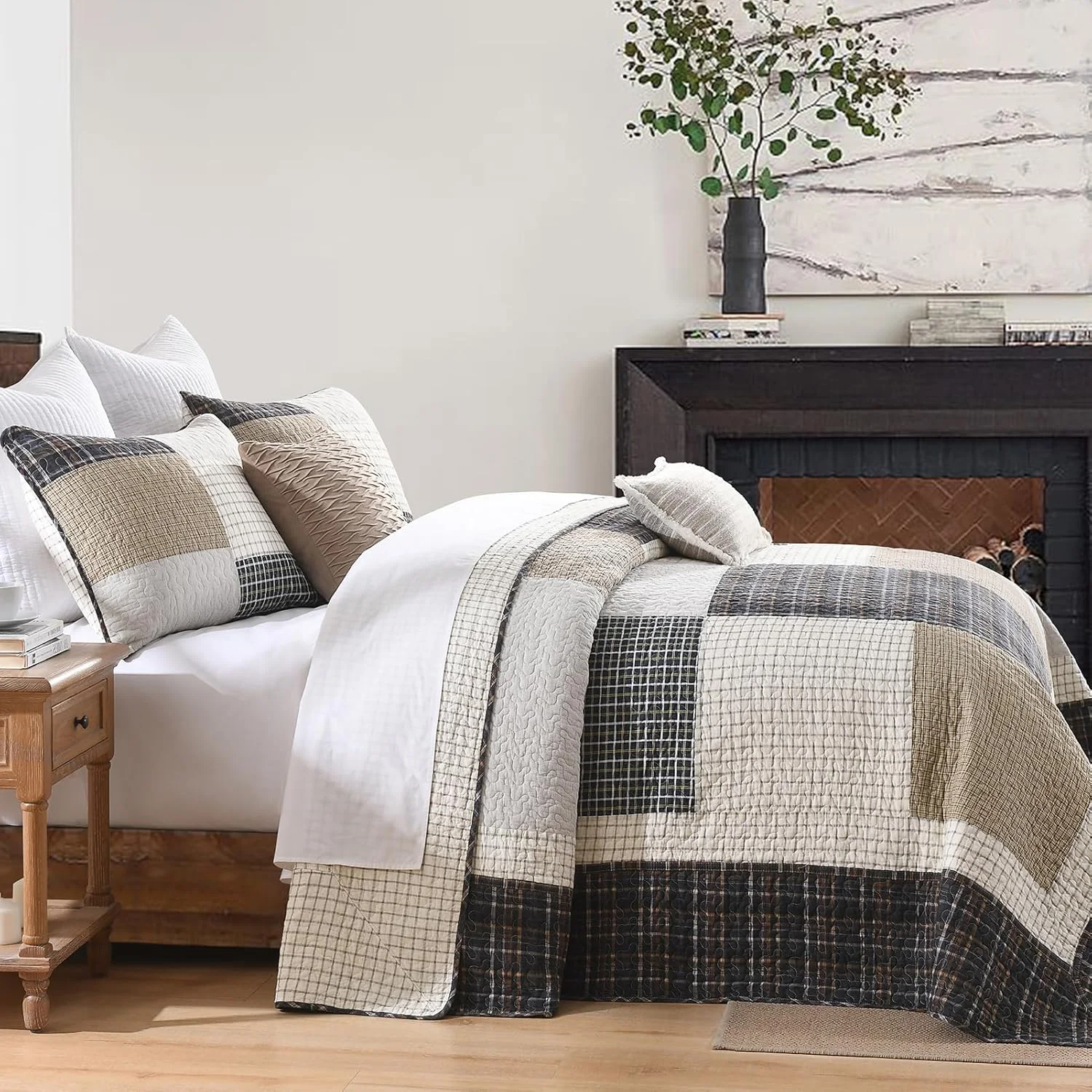 روتختی بزرگ فاین استیچری 305x259 سانتی متر، ست روتختی لحافی تکه دوزی 100% پنبه ای کوئین همراه با روبالشتی، روکش لحافی سبک وزن طرح خانه روستایی، قهوه ای/بژ/خاکستری